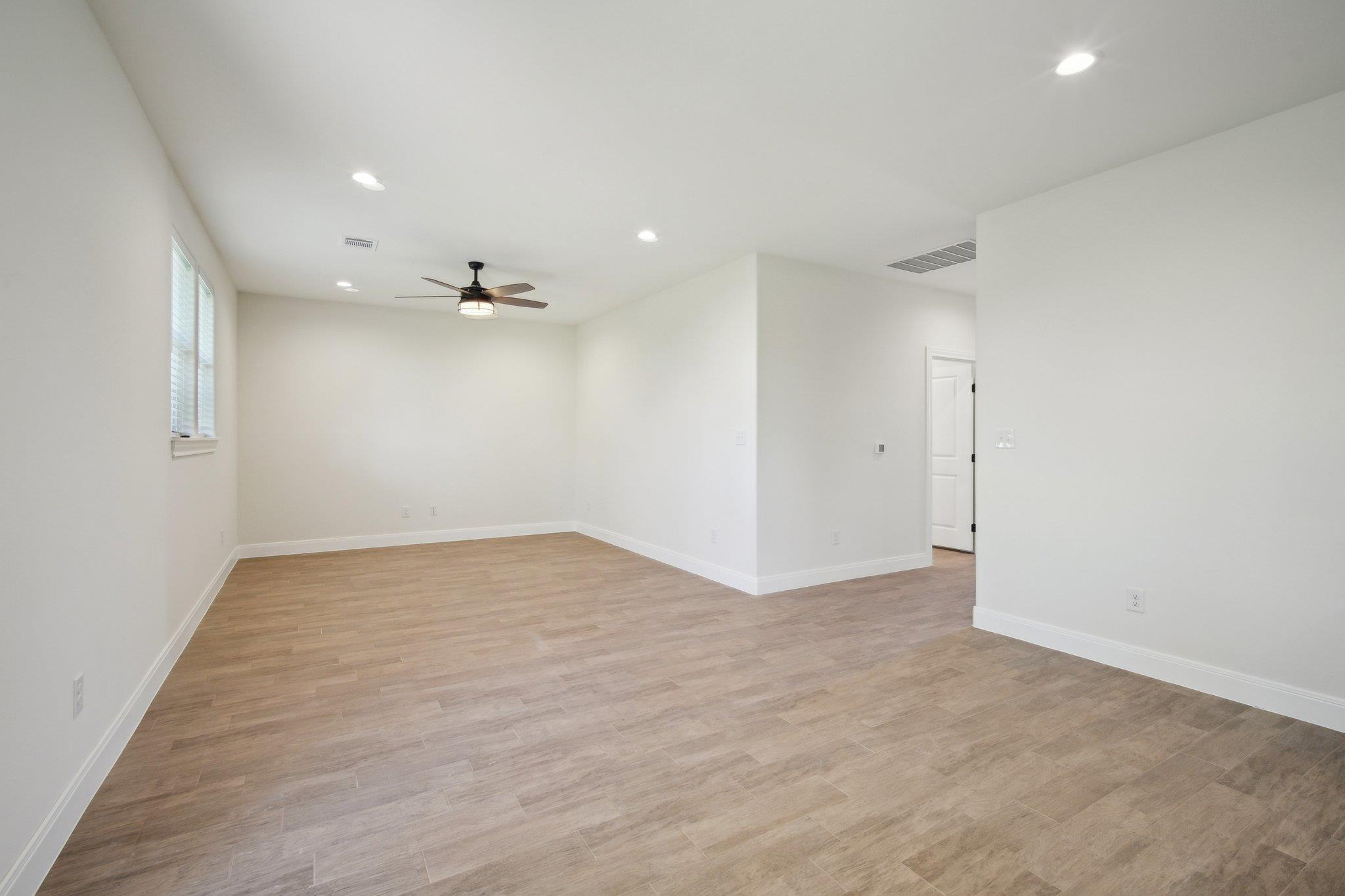 109 Callie St, Smithville, TX 78957