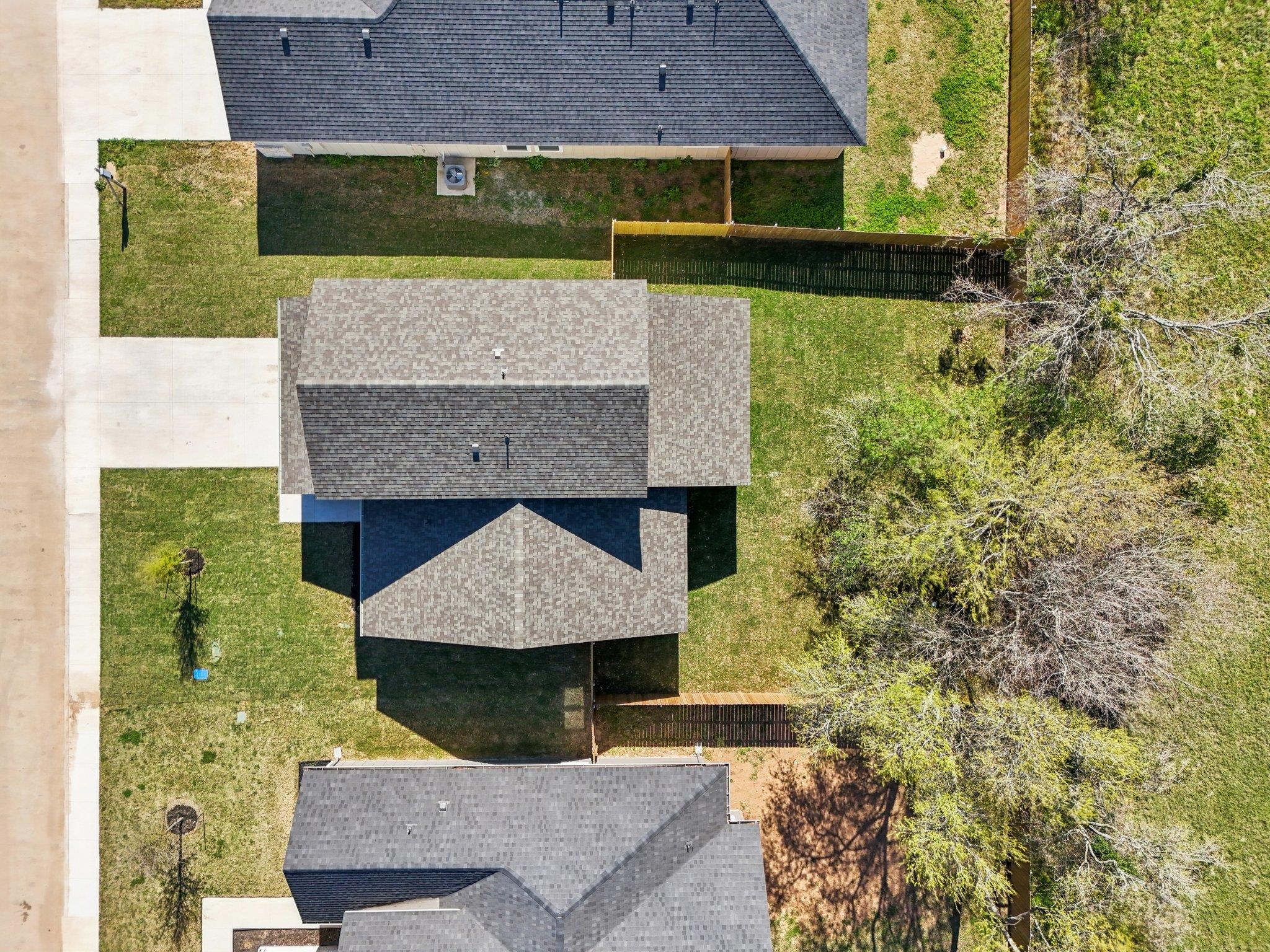 109 Callie St, Smithville, TX 78957