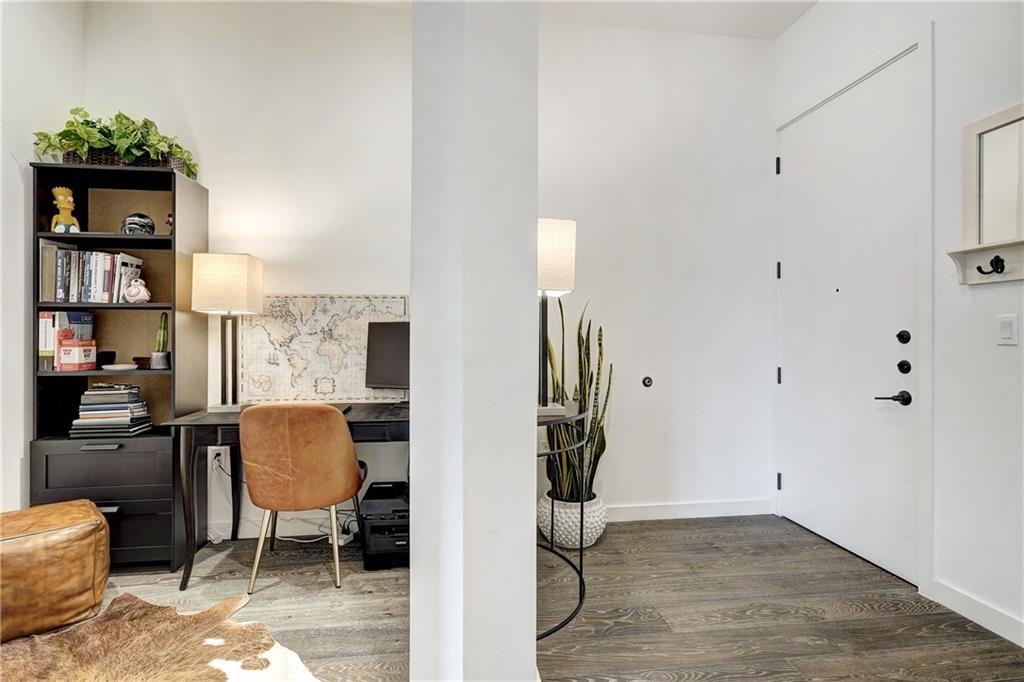 800 Embassy Dr # 319, Austin, TX 78702