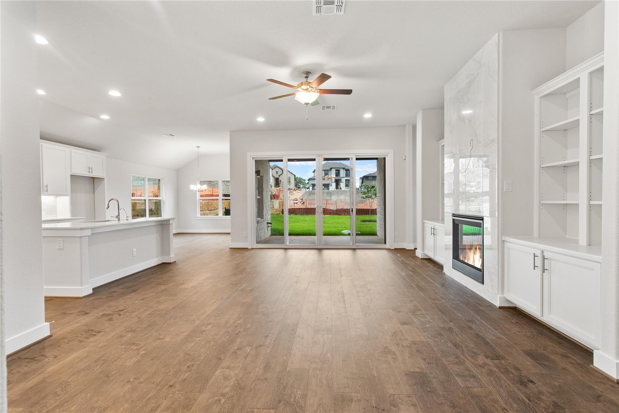 422 Sitlington Ln, Austin, TX 78738