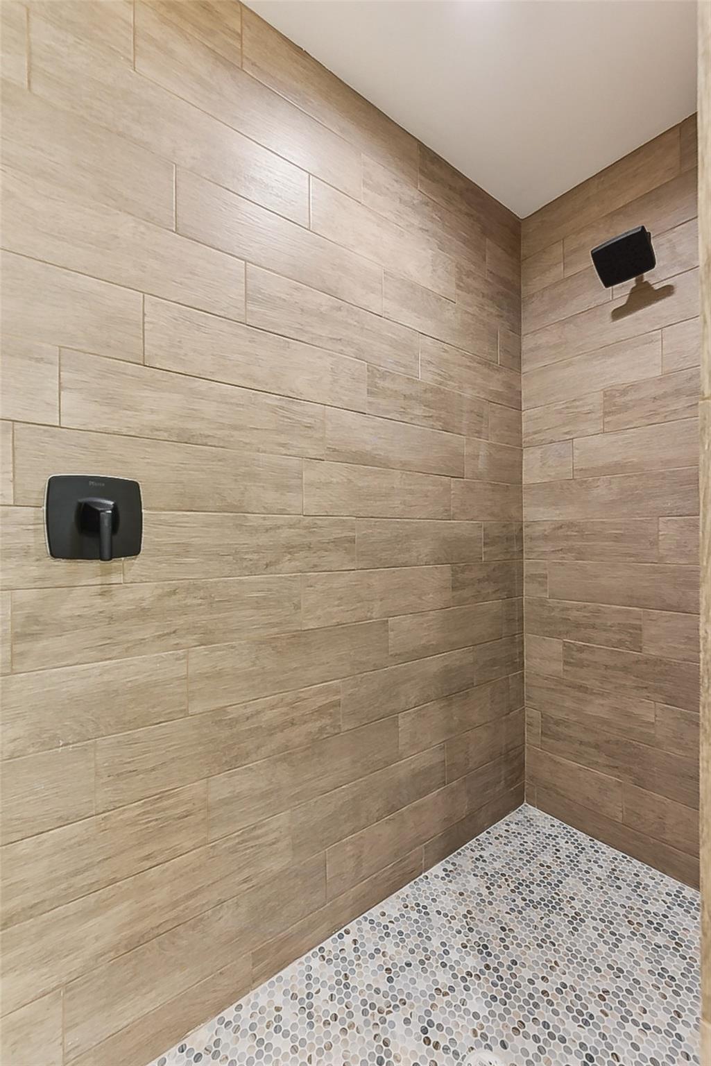 112 Callie St, Smithville, TX 78957