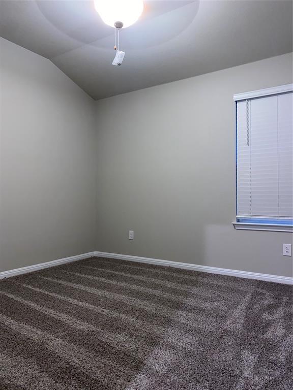 130 Fairmeadow Downs Dr, Hutto, TX 78634
