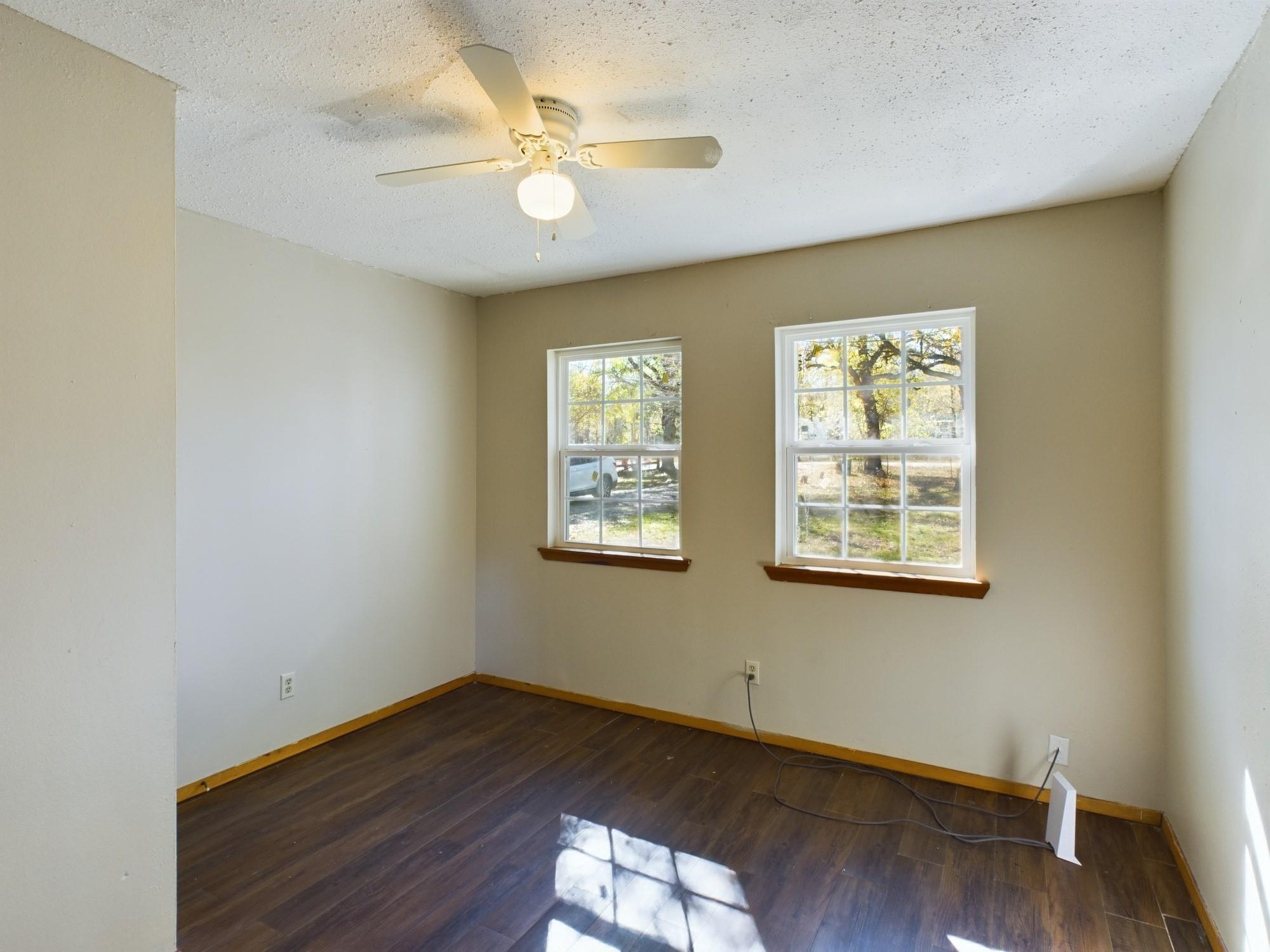 569 N Berry Ridge, Caldwell, TX 77836