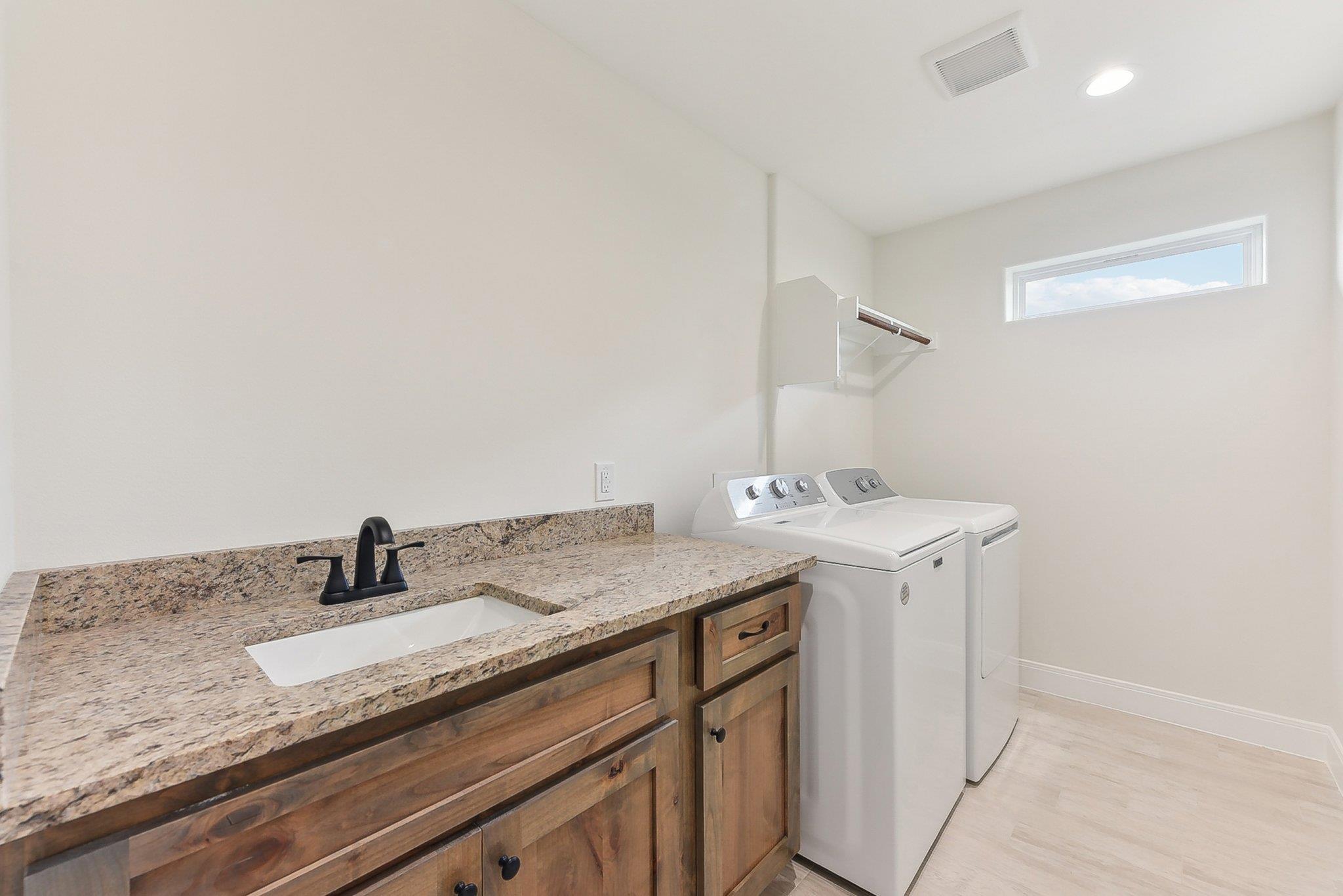 113 Callie St, Smithville, TX 78957