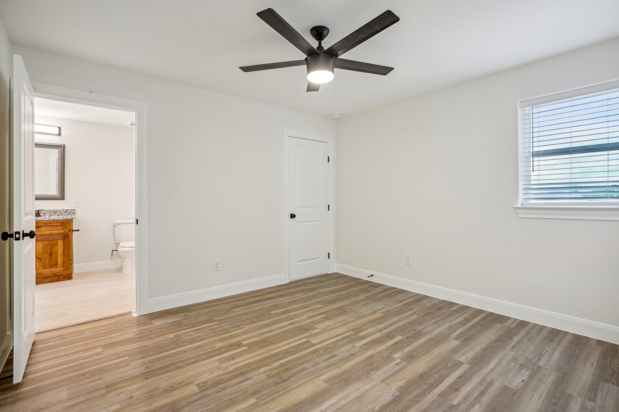 346 Webb St, Smithville, TX 78957