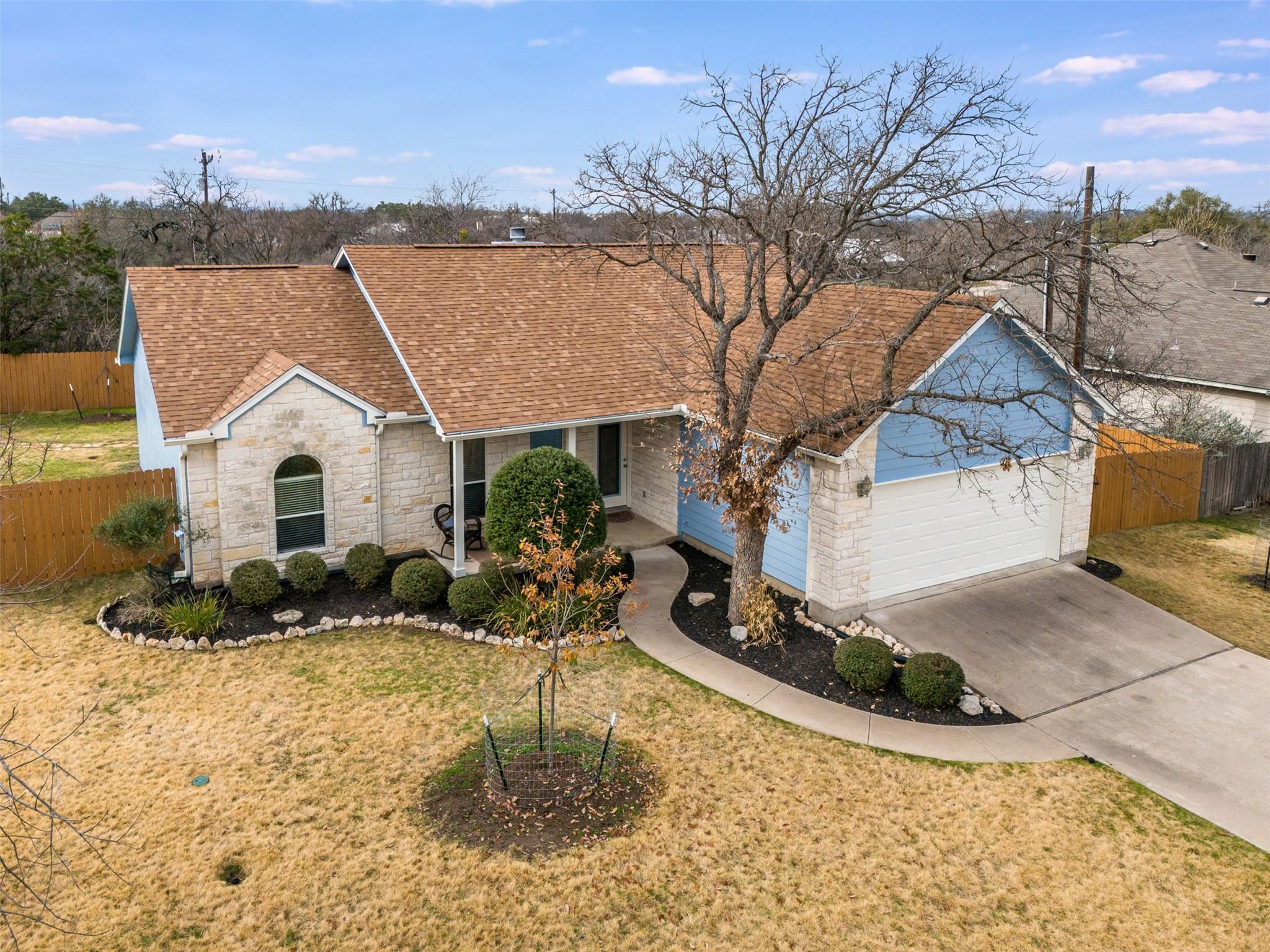 123 W Greenbriar Dr, Marble Falls, TX 78654