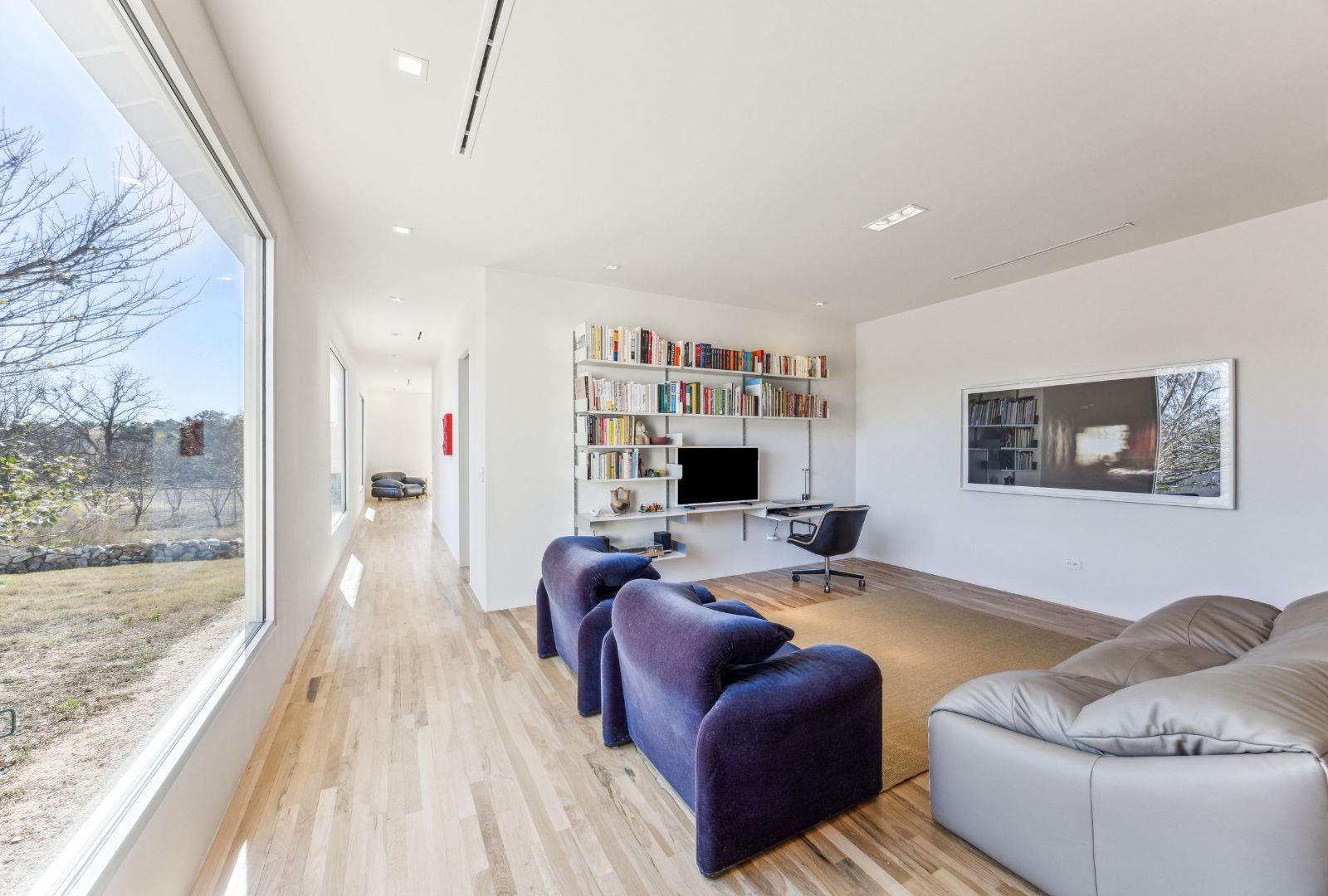 1037 Ranch Road 962 W, Round Mountain, TX 78663