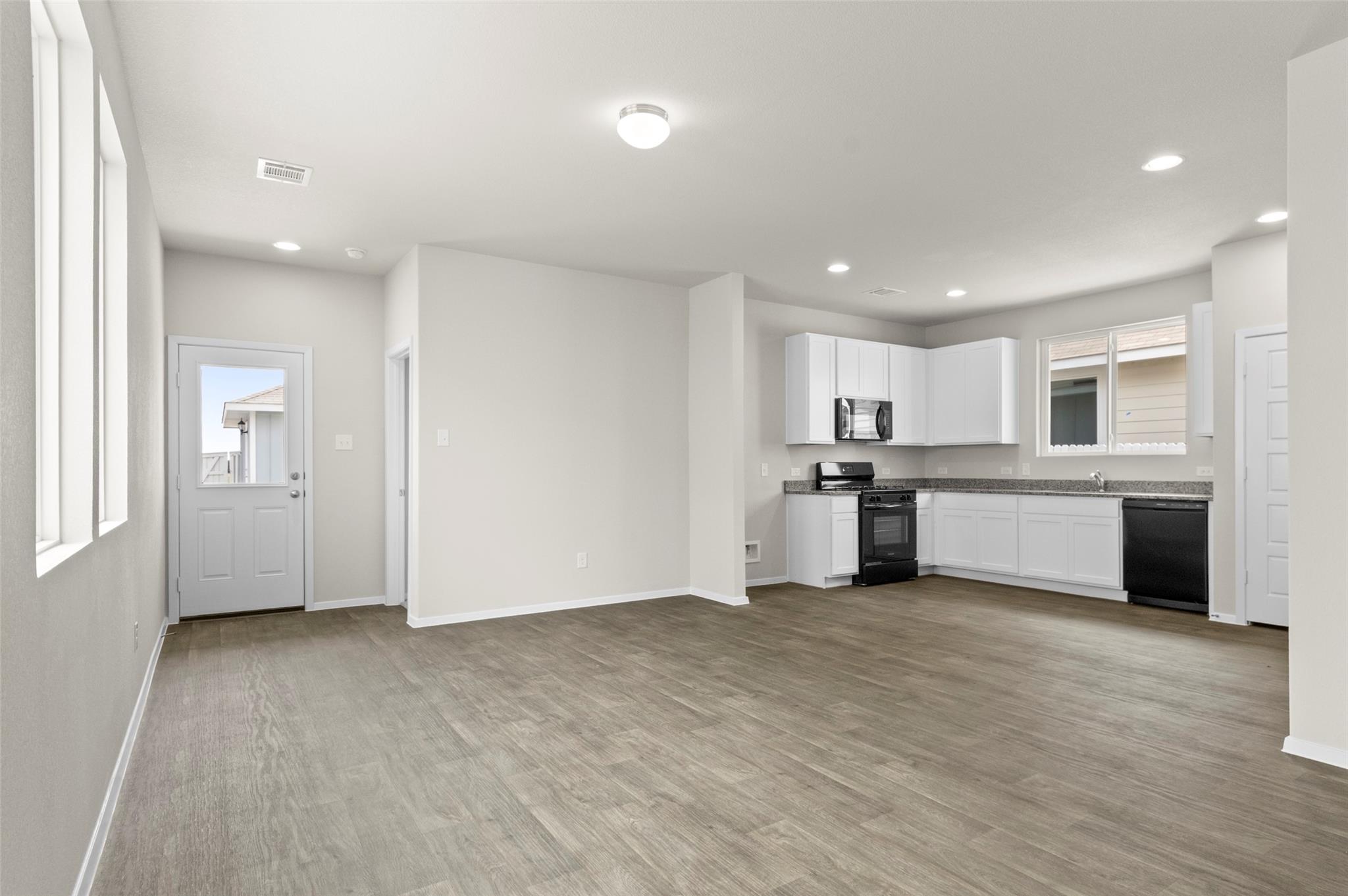 3073 Winding Creek Rd, Kyle, TX 78640