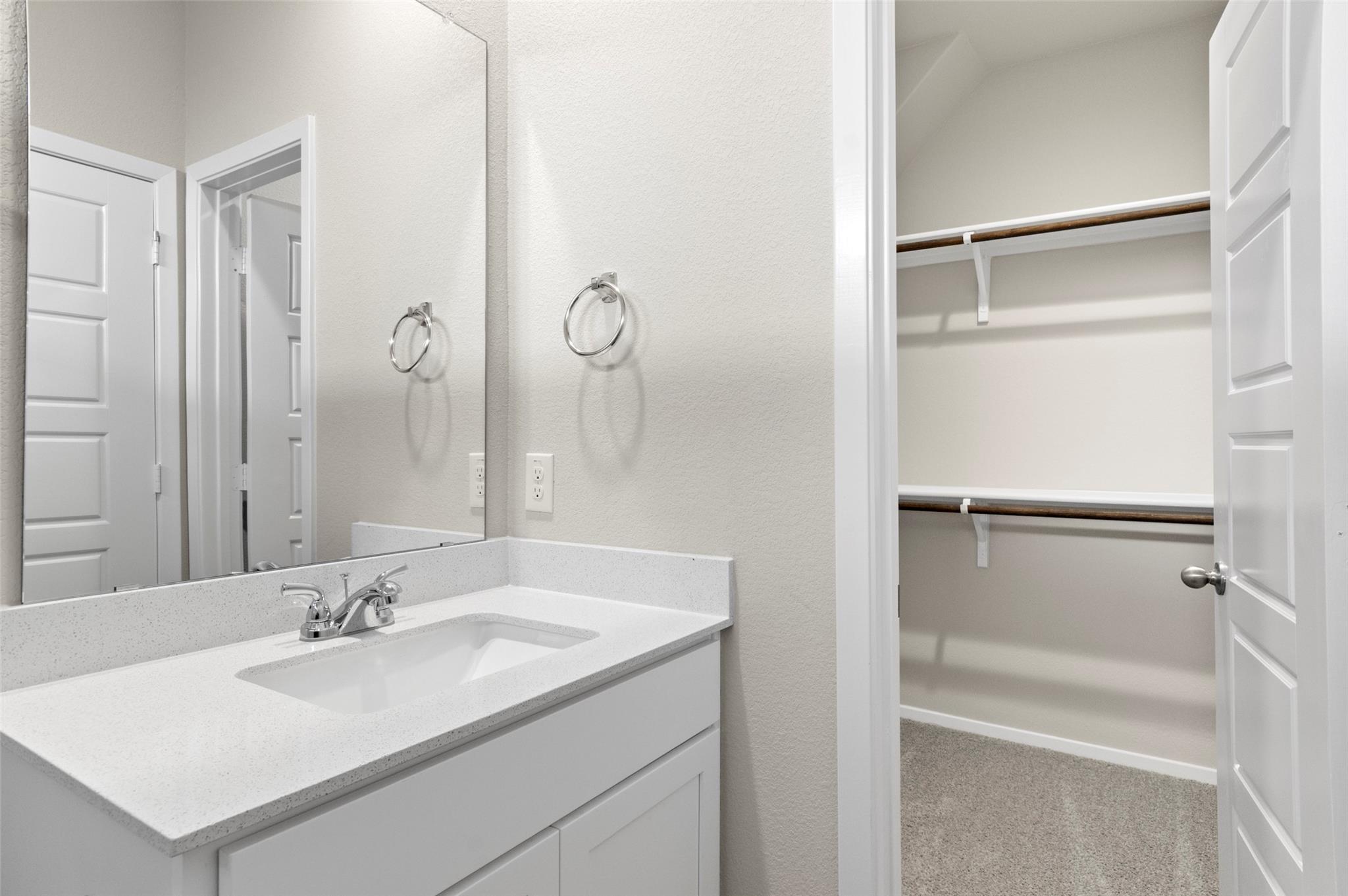 3073 Winding Creek Rd, Kyle, TX 78640