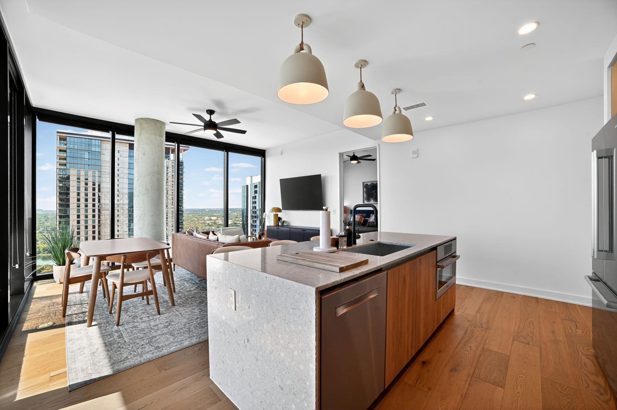 84 East Ave # 3206, Austin, TX 78701