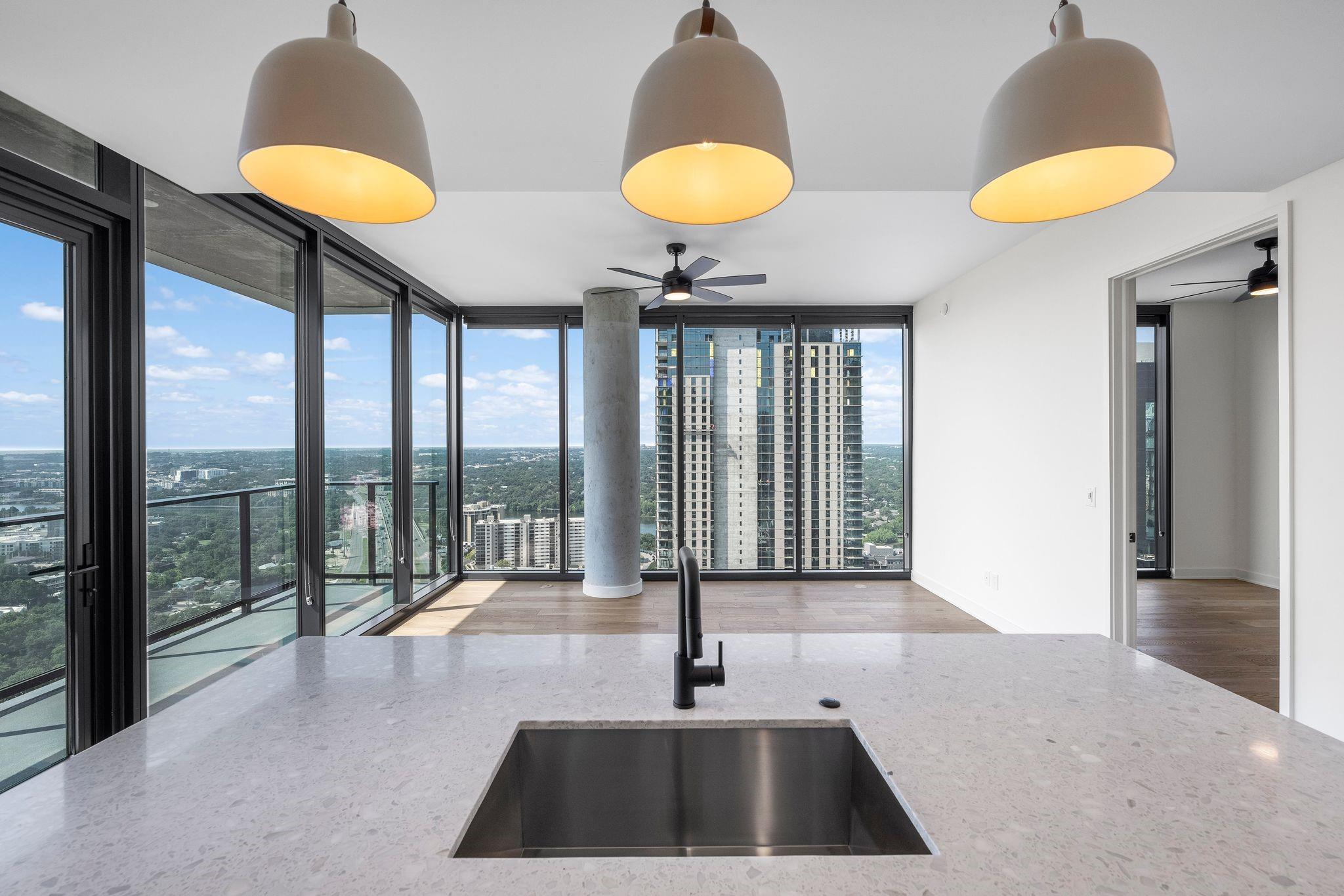 84 East Ave # 3206, Austin, TX 78701