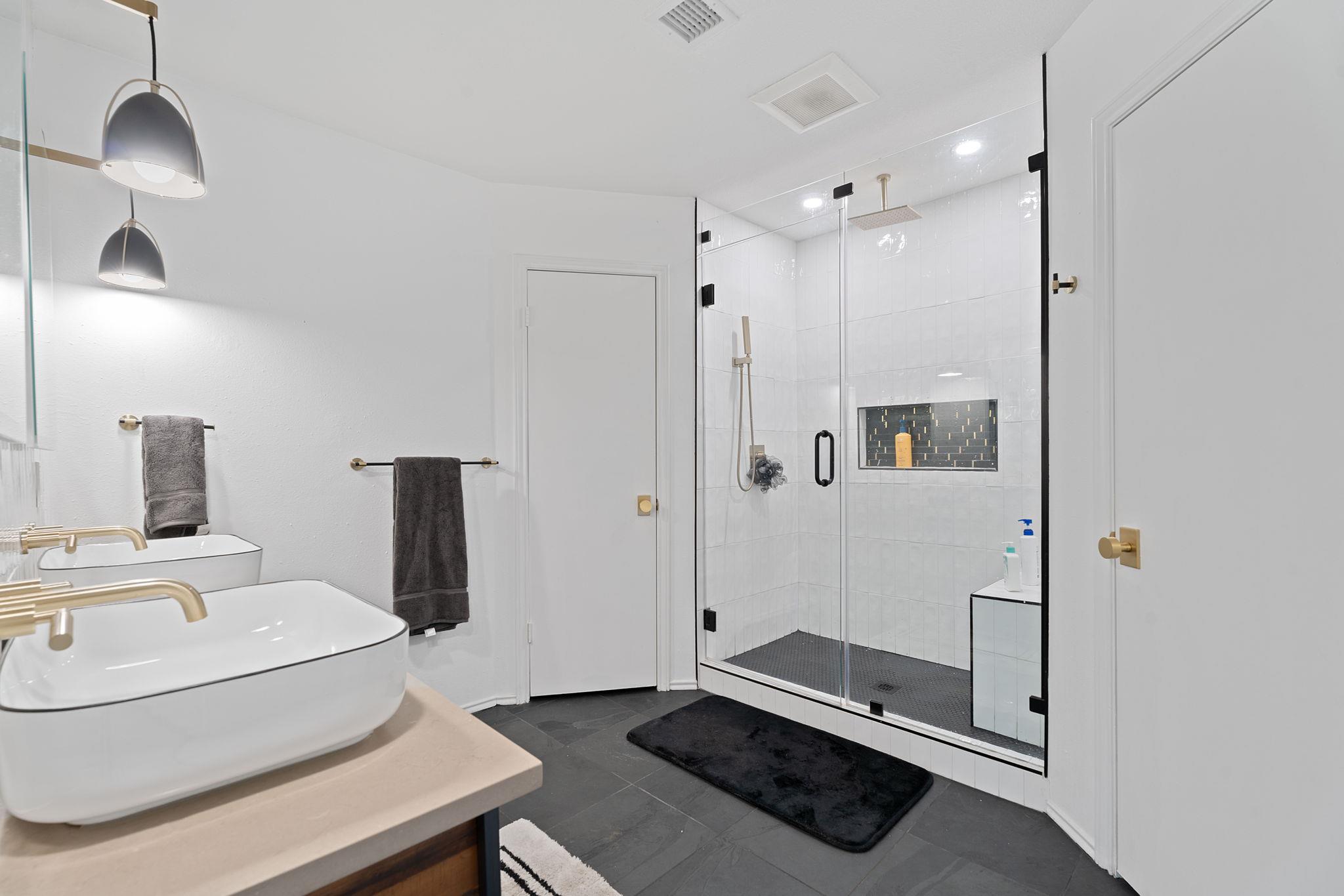 9706 Woodshire Dr, Austin, TX 78748