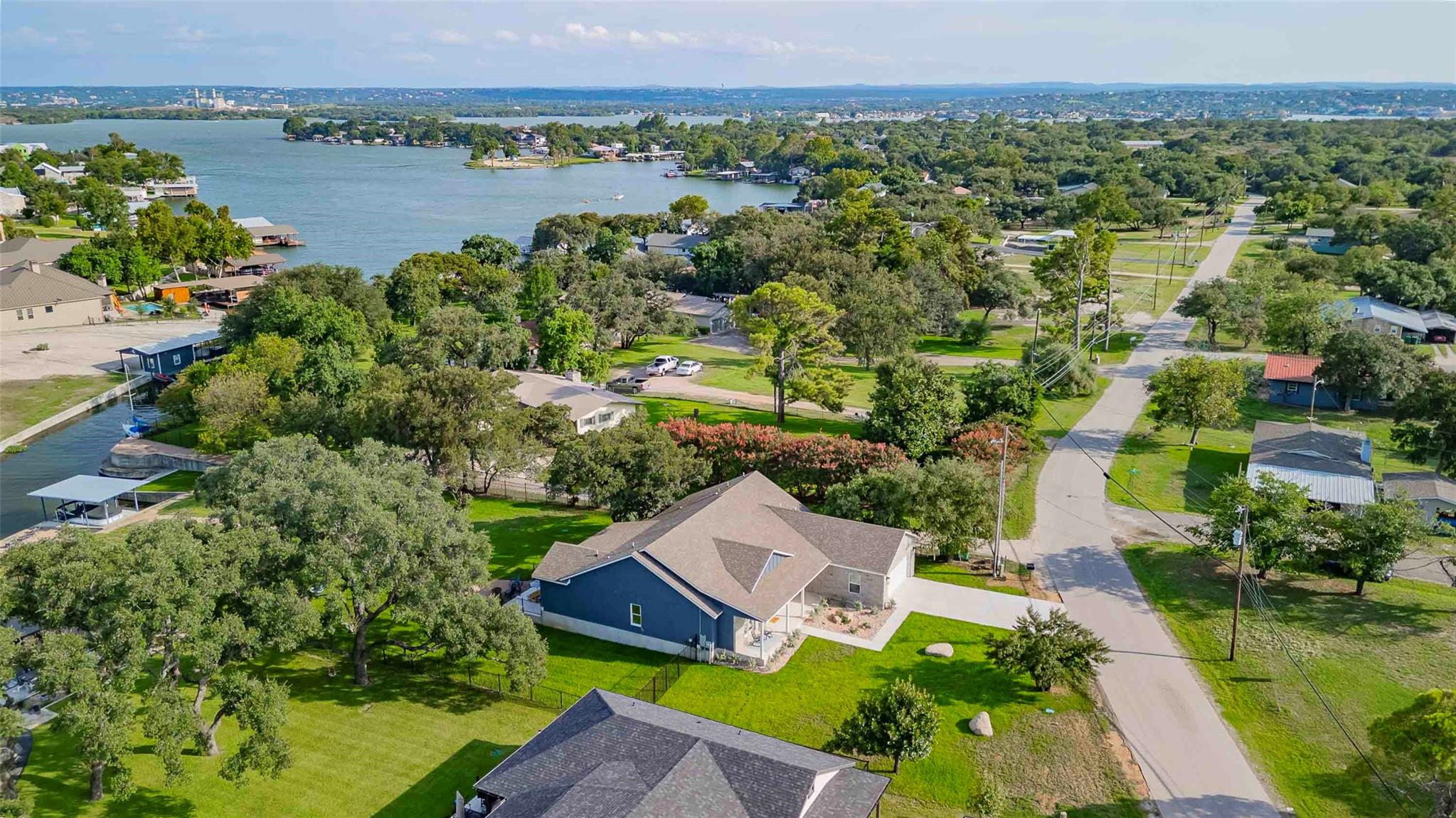 1001 BELAIRE Dr, Granite Shoals, TX 78654