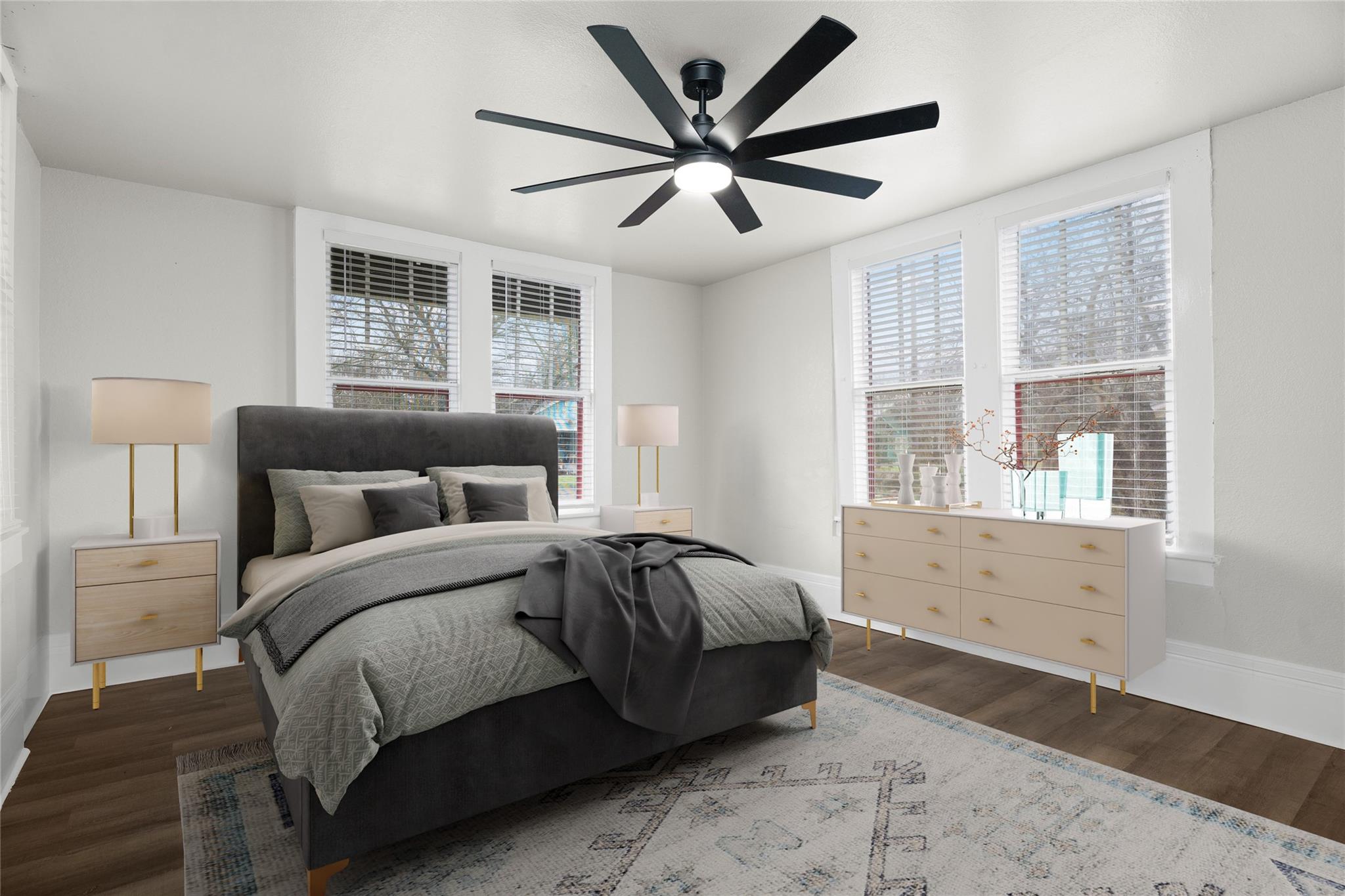 711 Bois Darc St, Lockhart, TX 78644