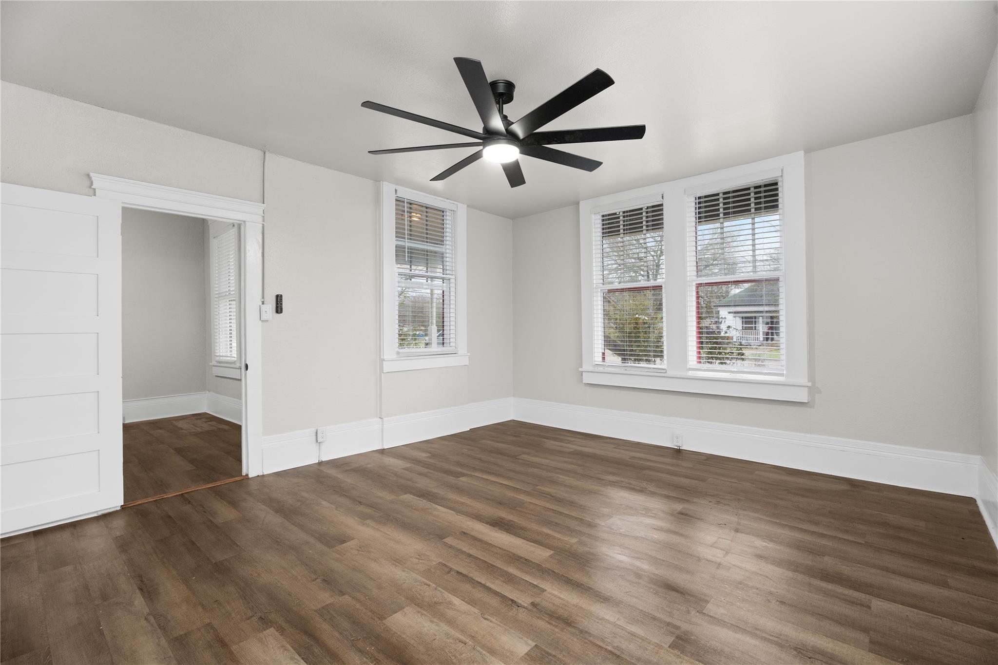 711 Bois Darc St, Lockhart, TX 78644