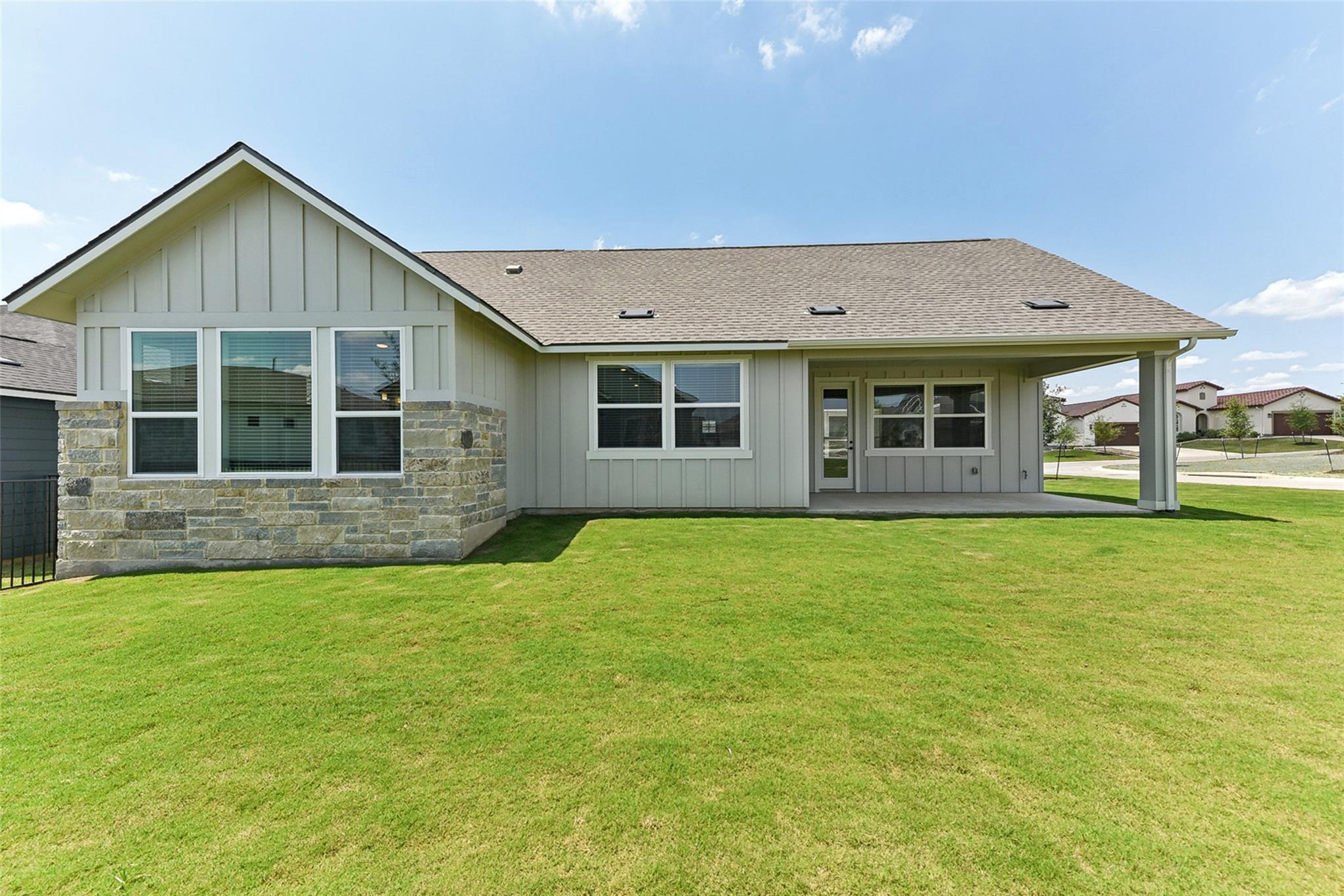 264 Sweeping Sage Ln, San Marcos, TX 78666