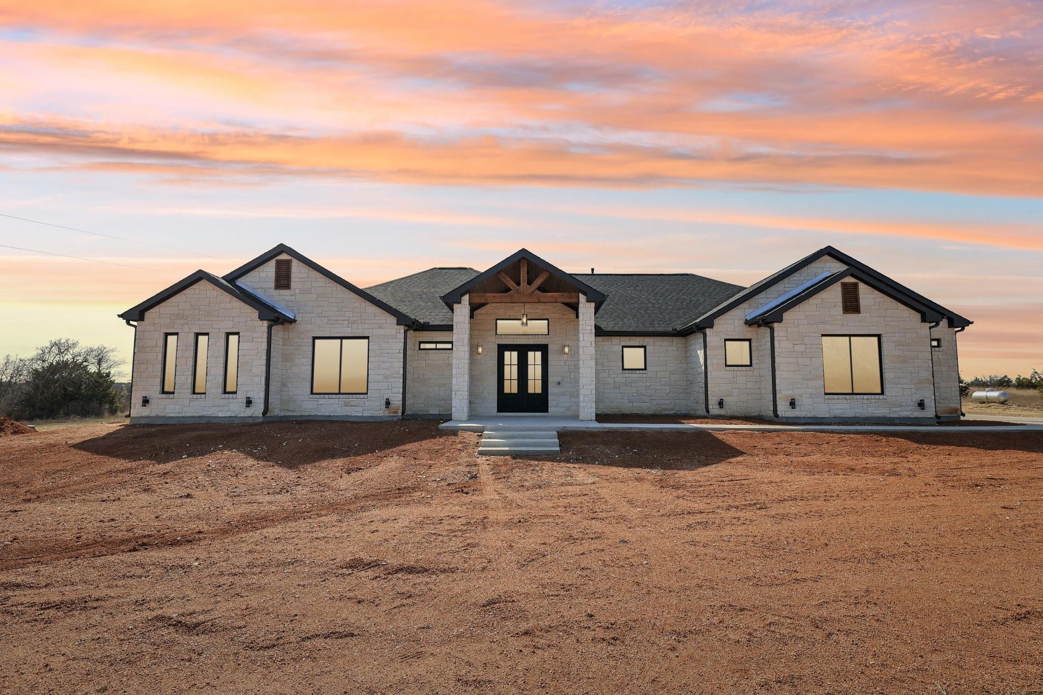 138 Cloudwood Ranch Rd, Briggs, TX 78608
