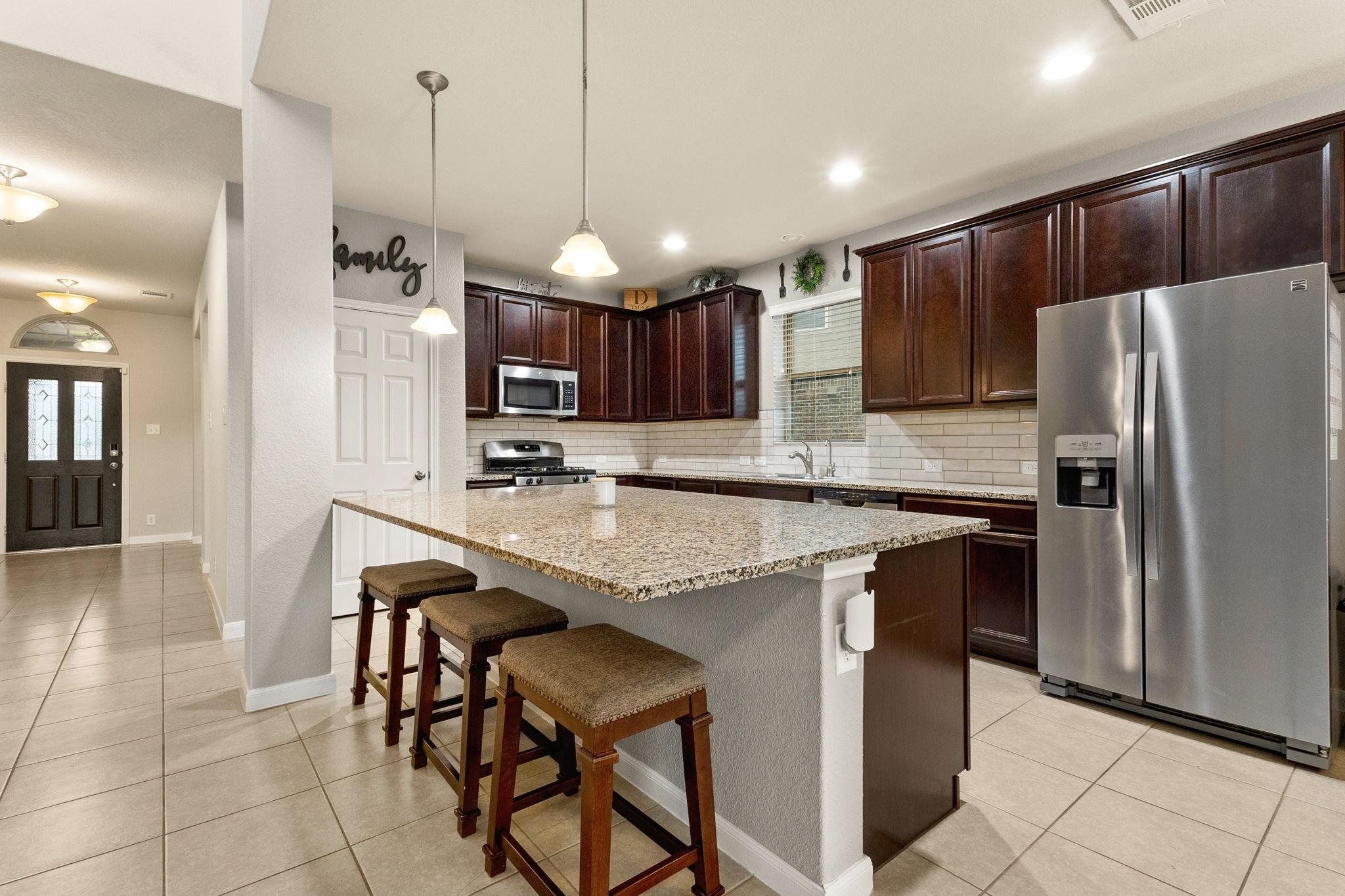 612 Ridgemeadow Dr, New Braunfels, TX 78130