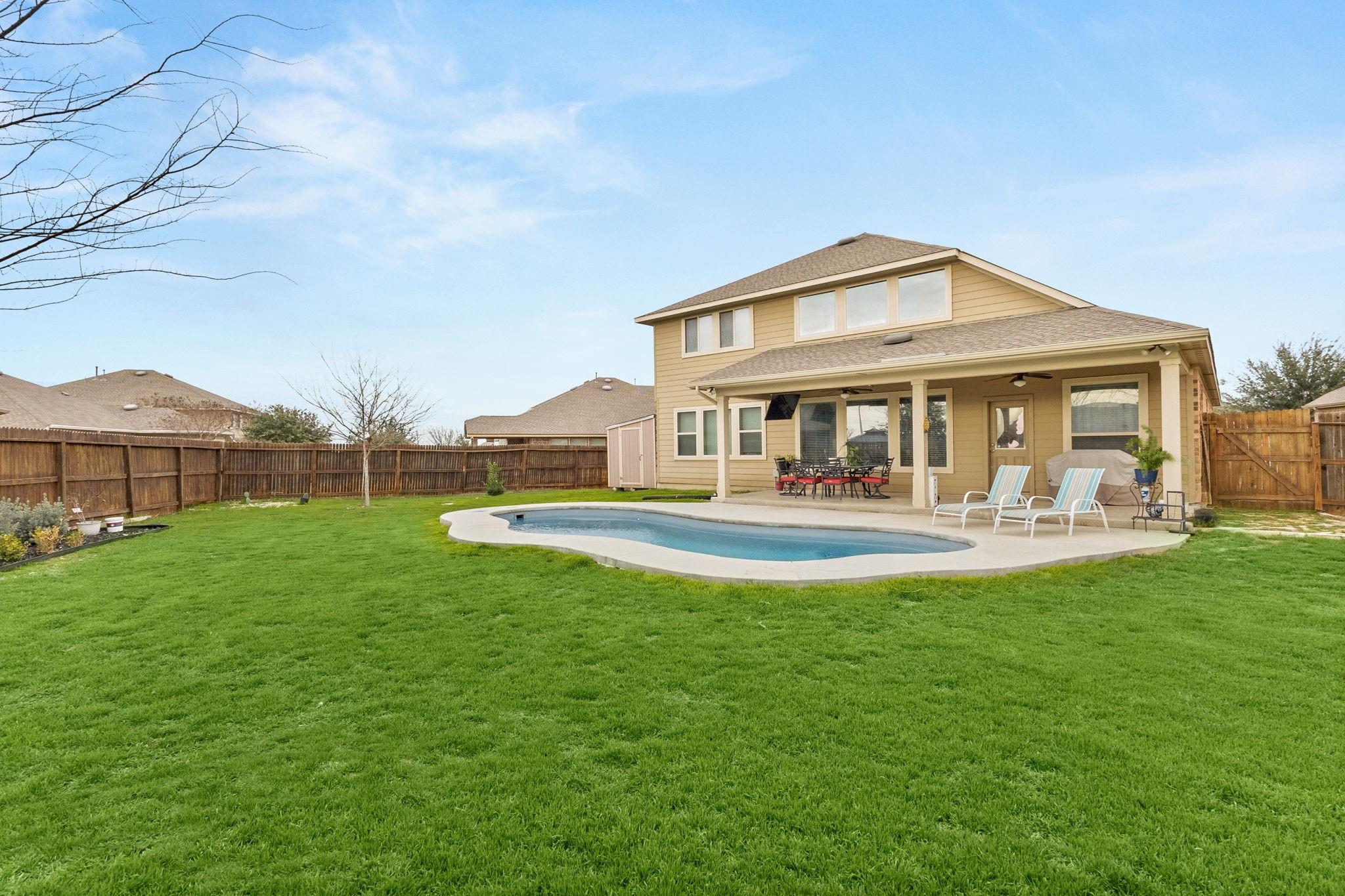 612 Ridgemeadow Dr, New Braunfels, TX 78130