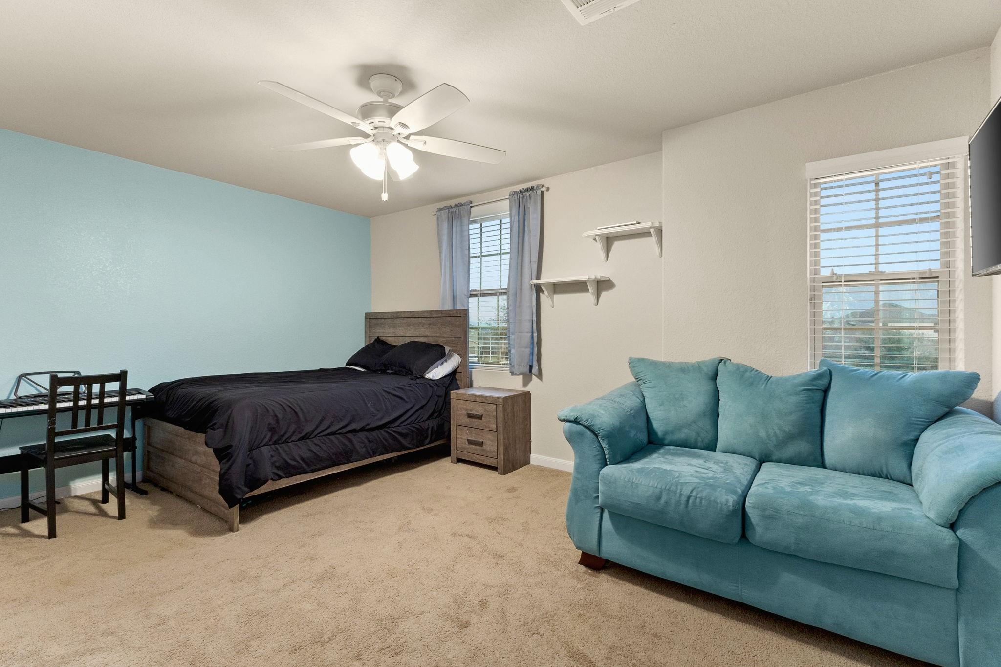 612 Ridgemeadow Dr, New Braunfels, TX 78130