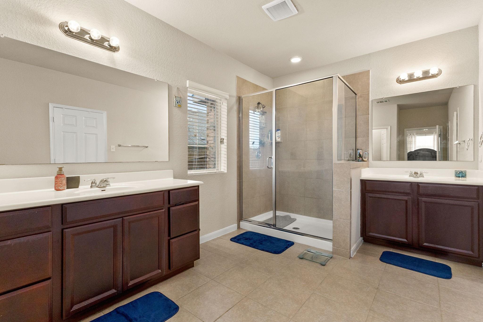 612 Ridgemeadow Dr, New Braunfels, TX 78130