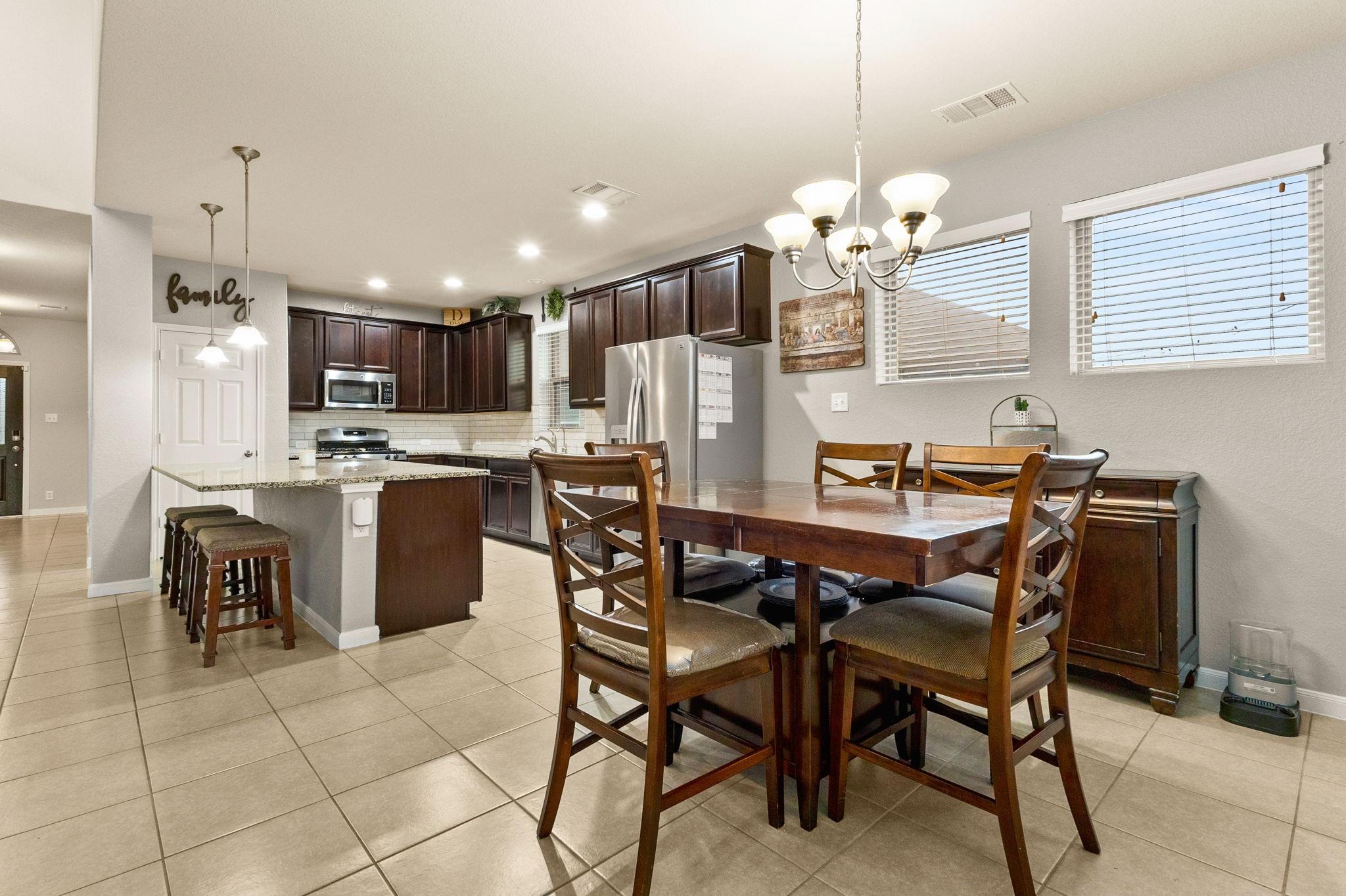 612 Ridgemeadow Dr, New Braunfels, TX 78130