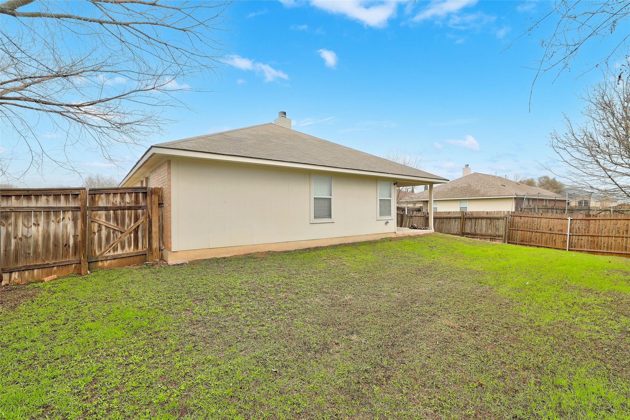1307 Ridgewood Dr, Leander, TX 78641