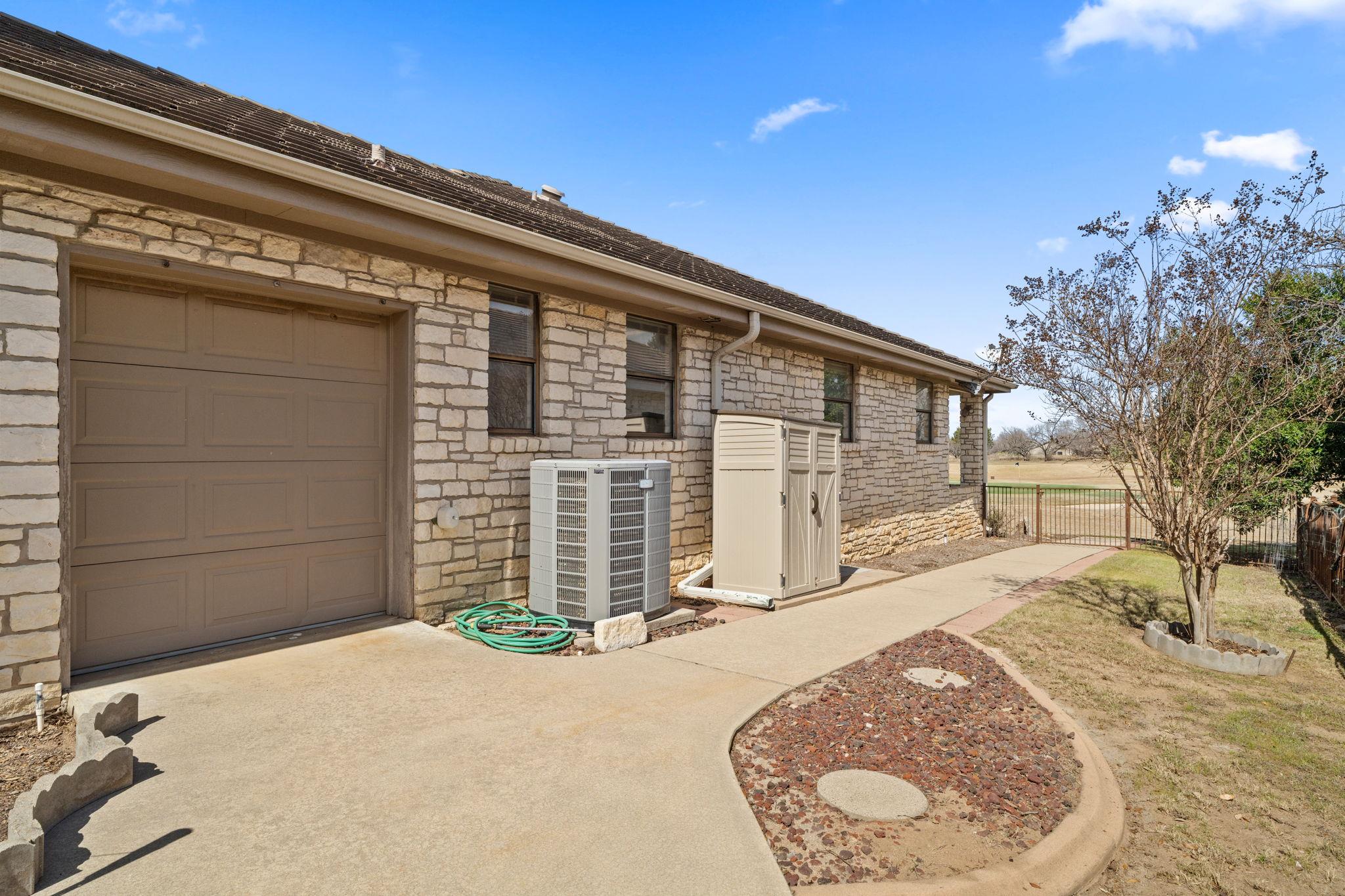 1306 Far West Rd, Horseshoe Bay, TX 78657