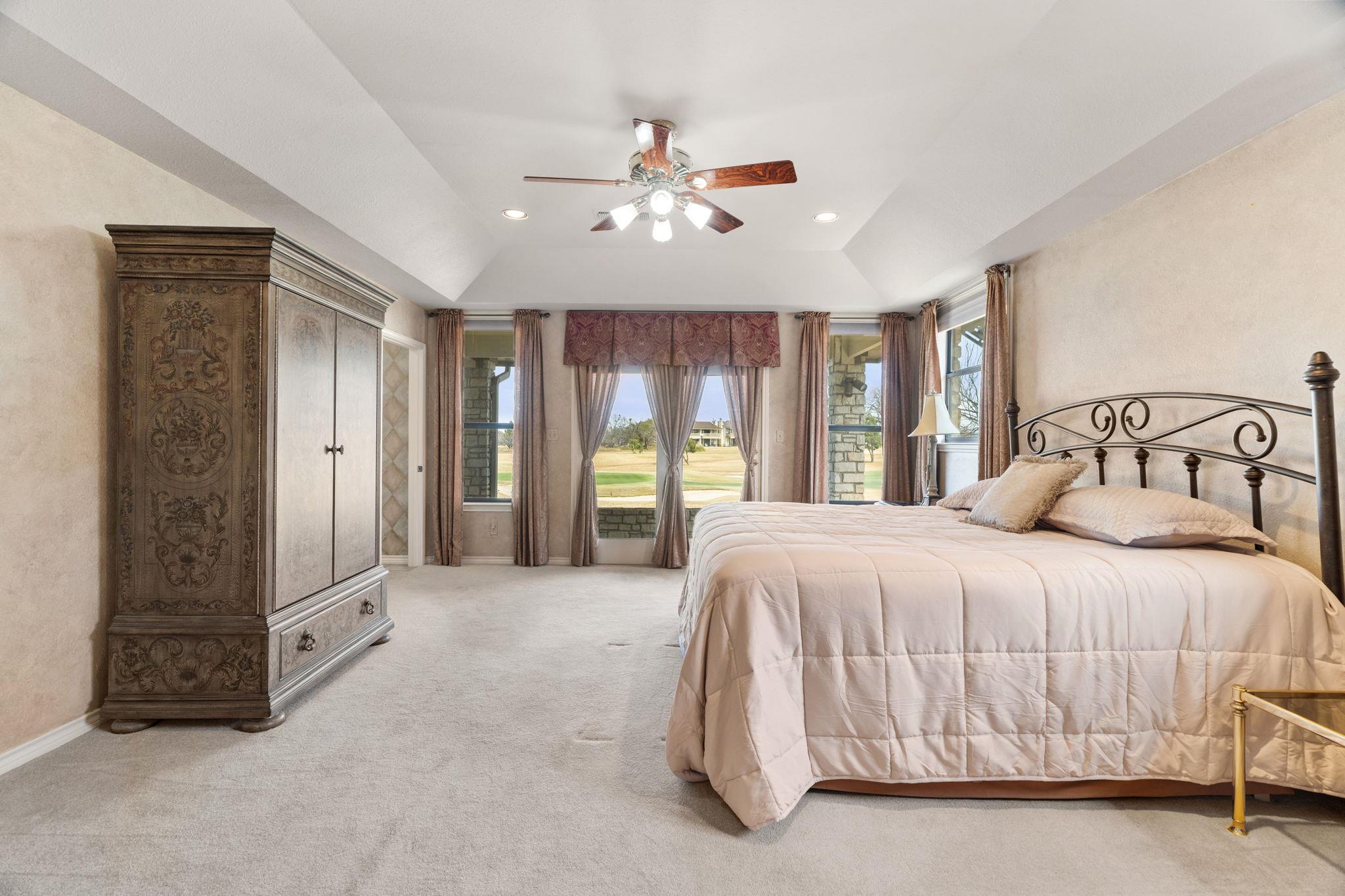 1306 Far West Rd, Horseshoe Bay, TX 78657