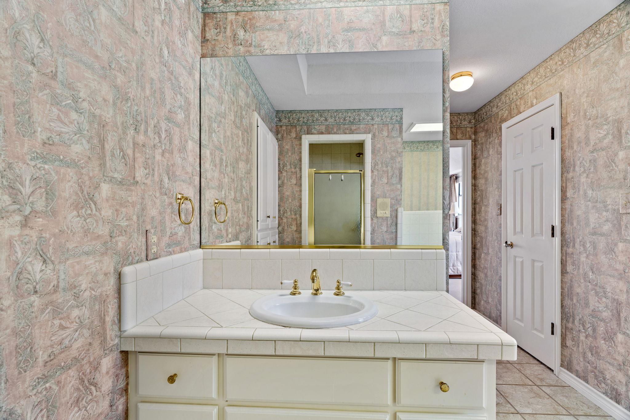 1306 Far West Rd, Horseshoe Bay, TX 78657