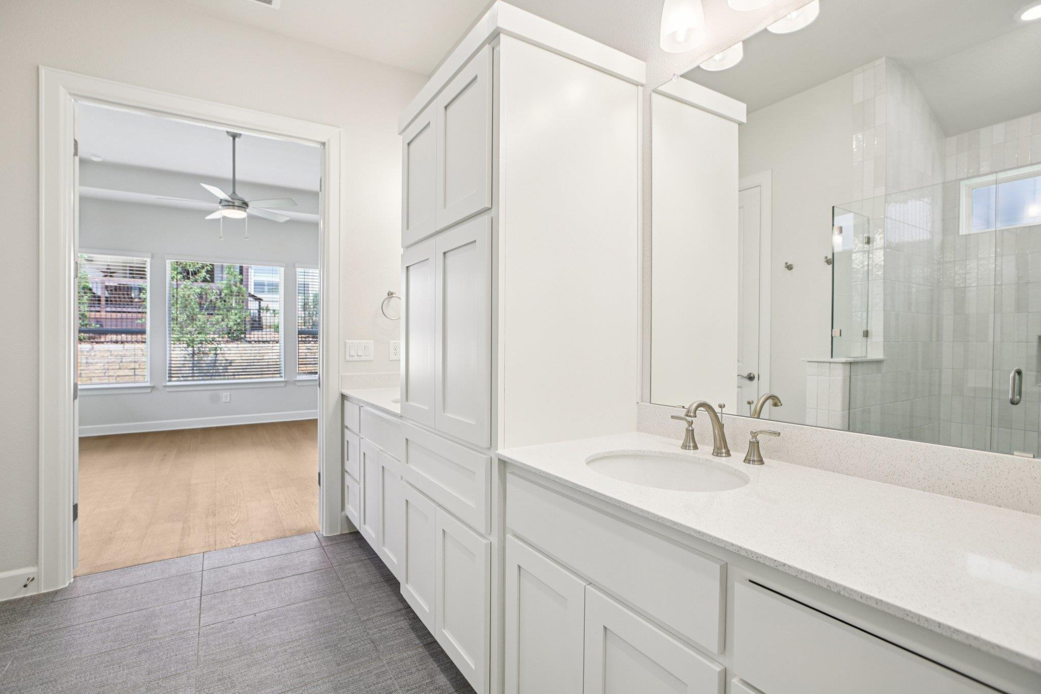 1520 Dancing Oak Ln, San Marcos, TX 78666