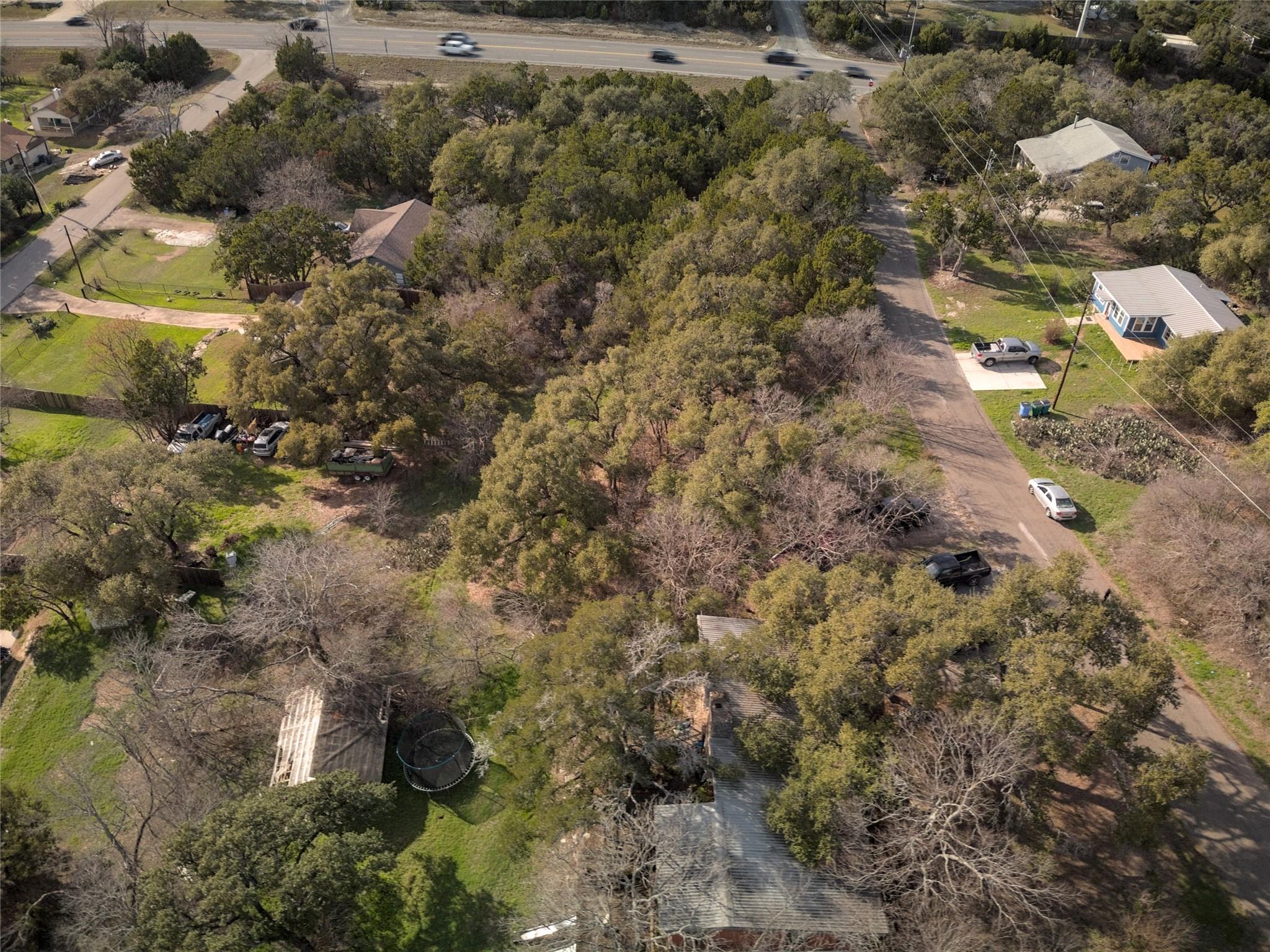 18501 E Lakeview Dr, Jonestown, TX 78645