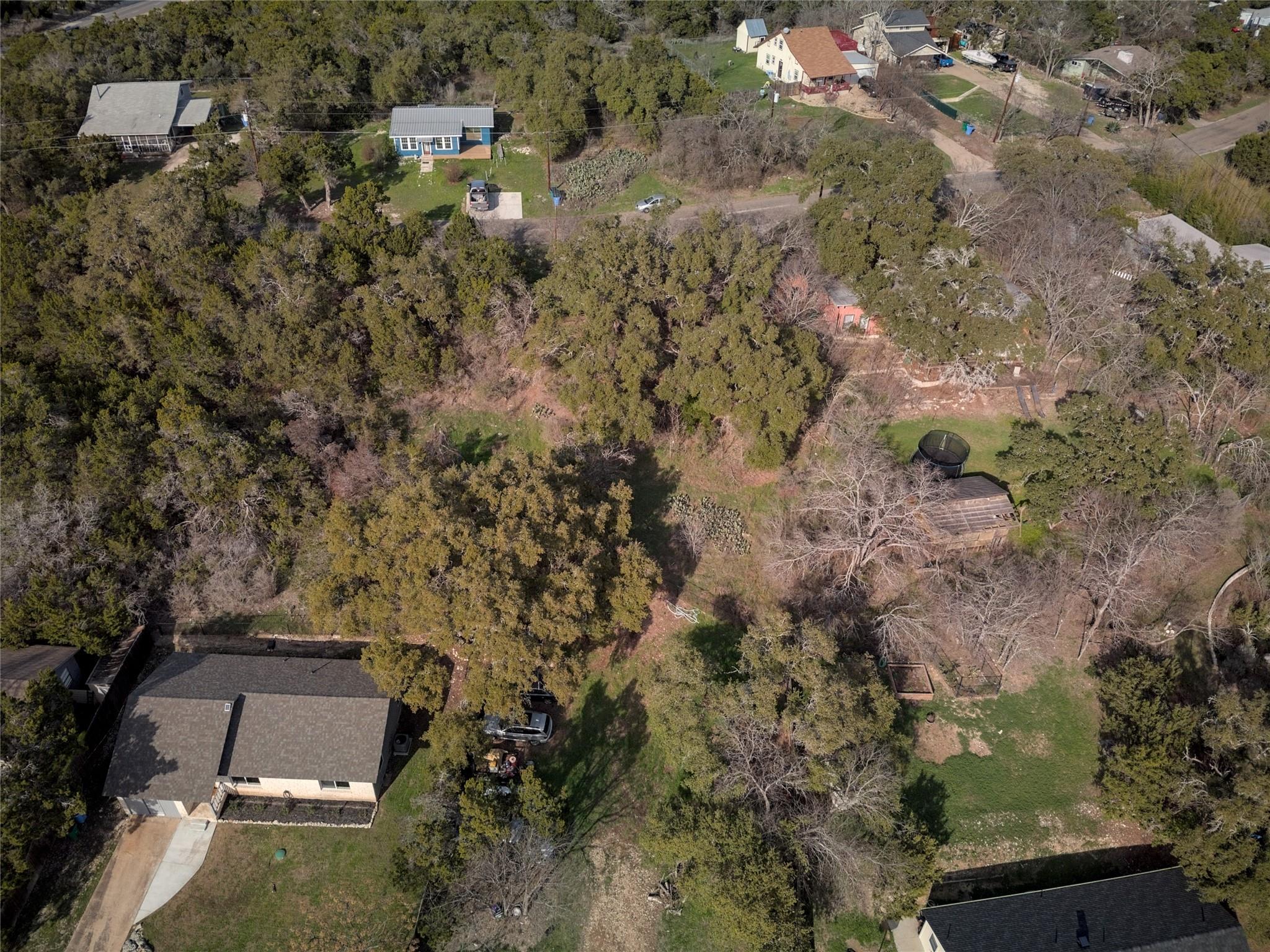 18501 E Lakeview Dr, Jonestown, TX 78645