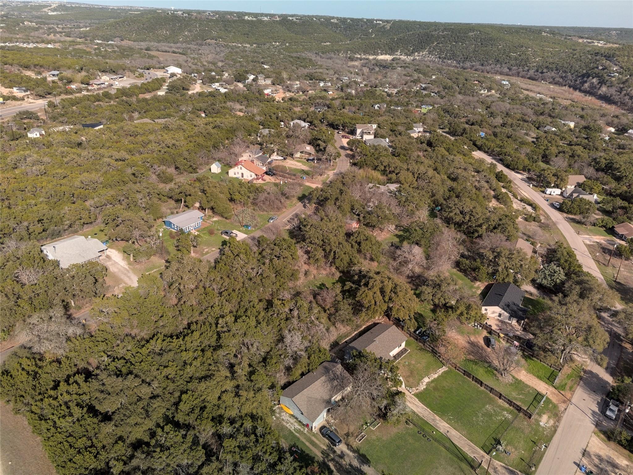 18501 E Lakeview Dr, Jonestown, TX 78645