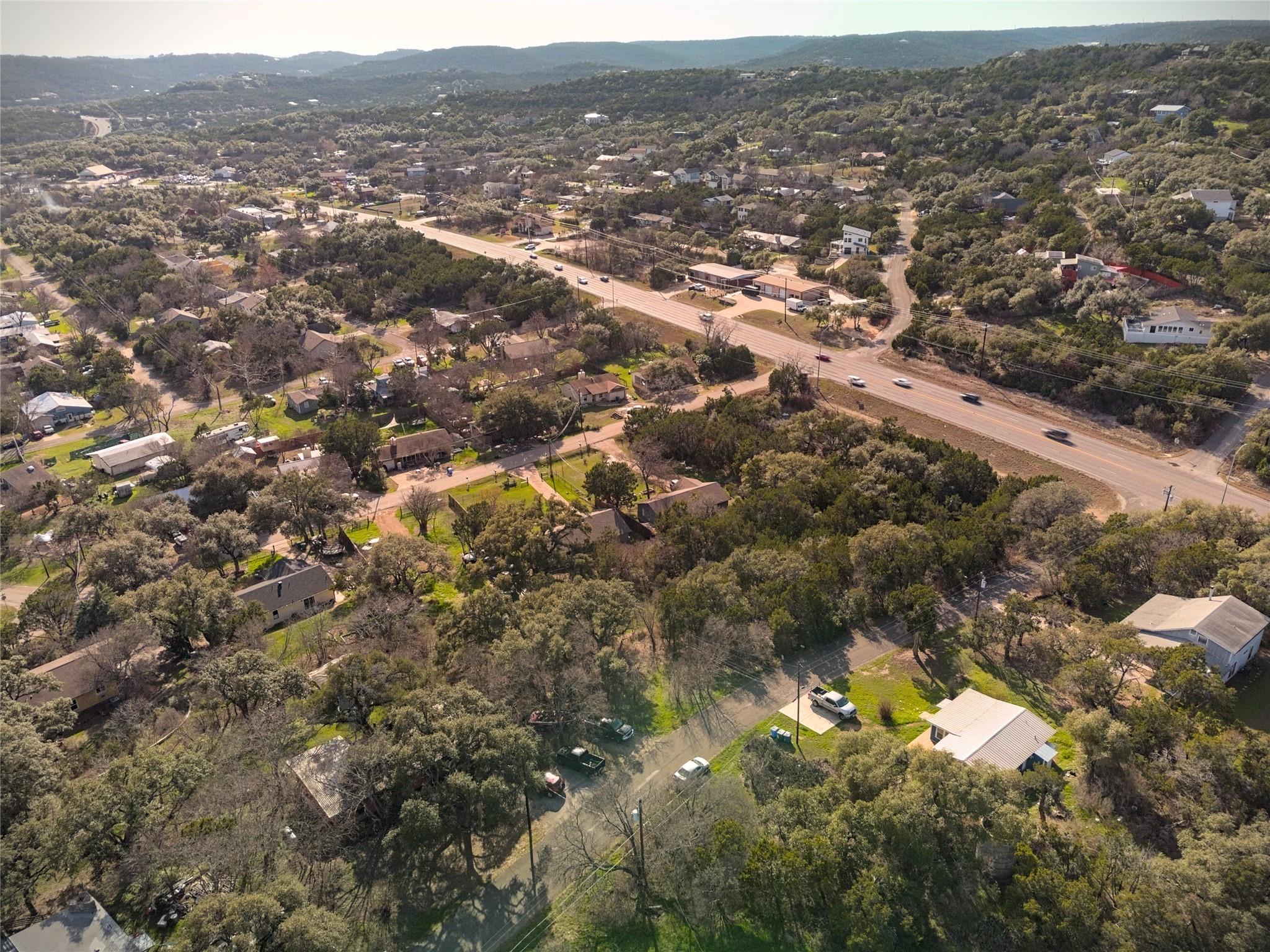 18501 E Lakeview Dr, Jonestown, TX 78645