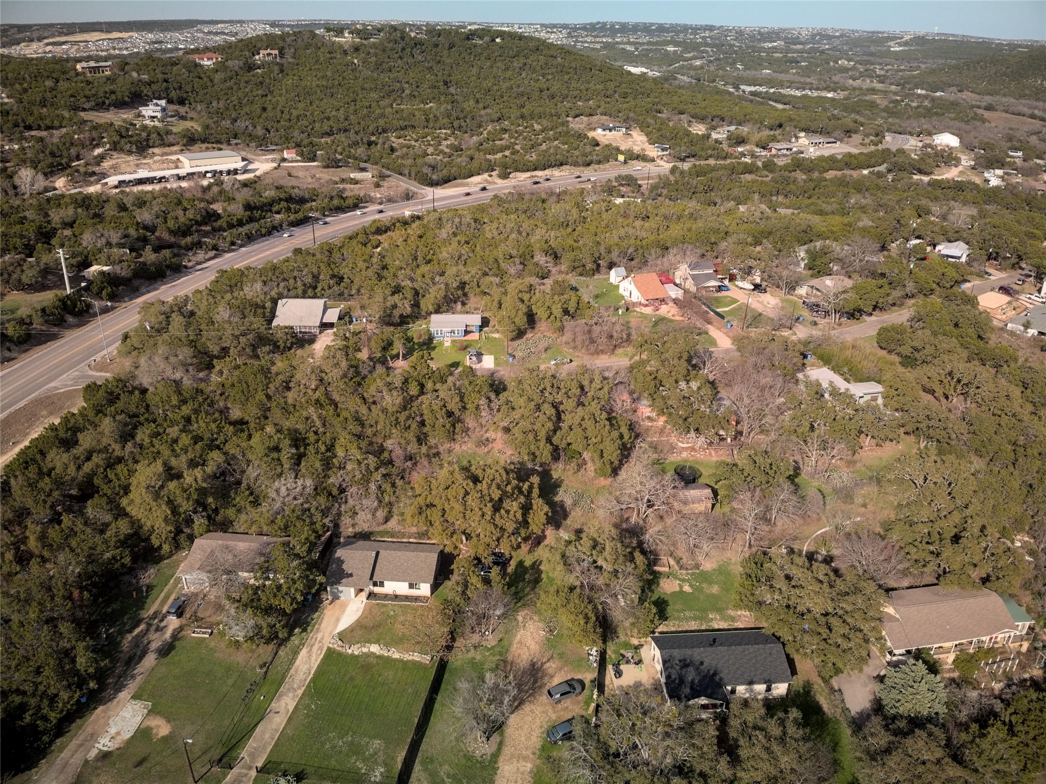 18501 E Lakeview Dr, Jonestown, TX 78645