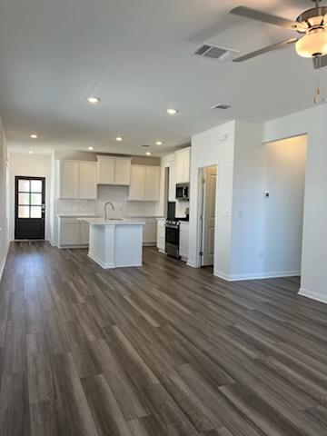 5704 Beverly Prairie Rd, Del Valle, TX 78617