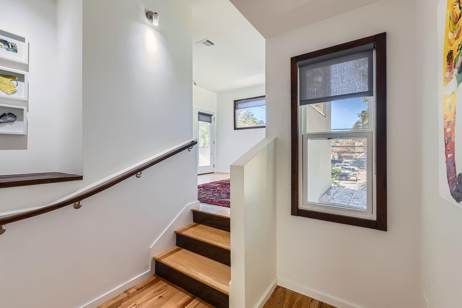 1600 Holly St, Austin, TX 78702