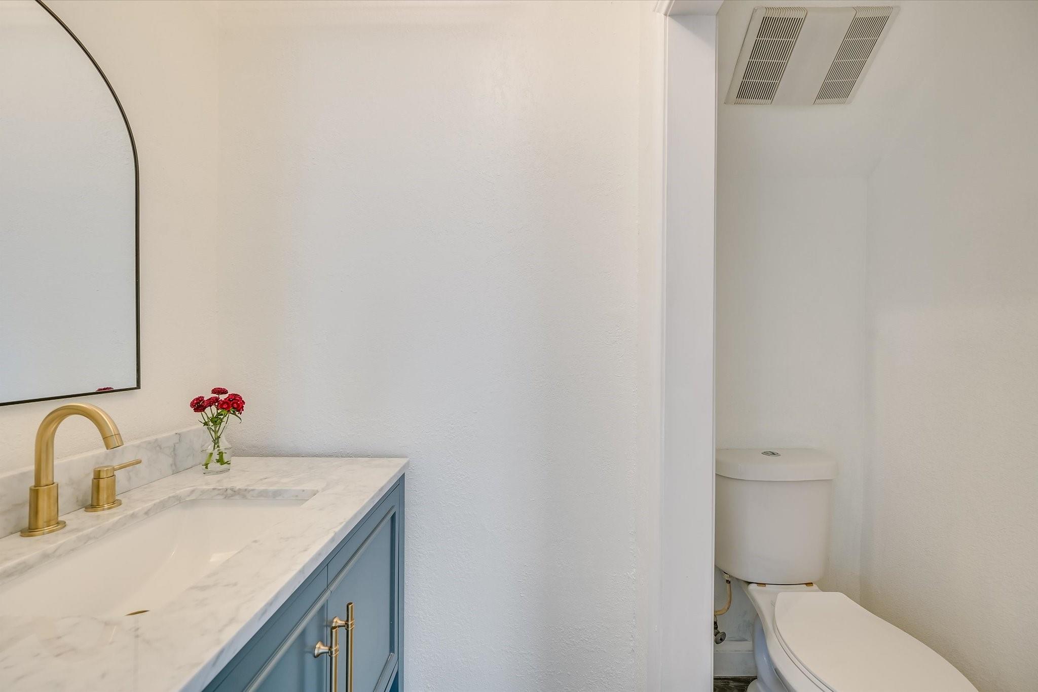 10104 Oak Hollow Cir, Austin, TX 78758