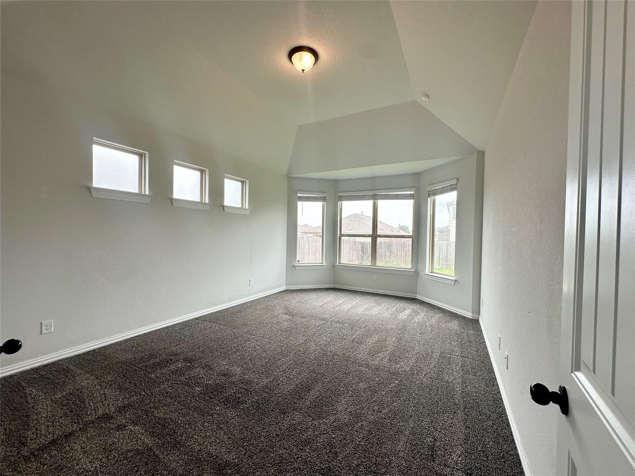 5864 Bianca Dr, Round Rock, TX 78665