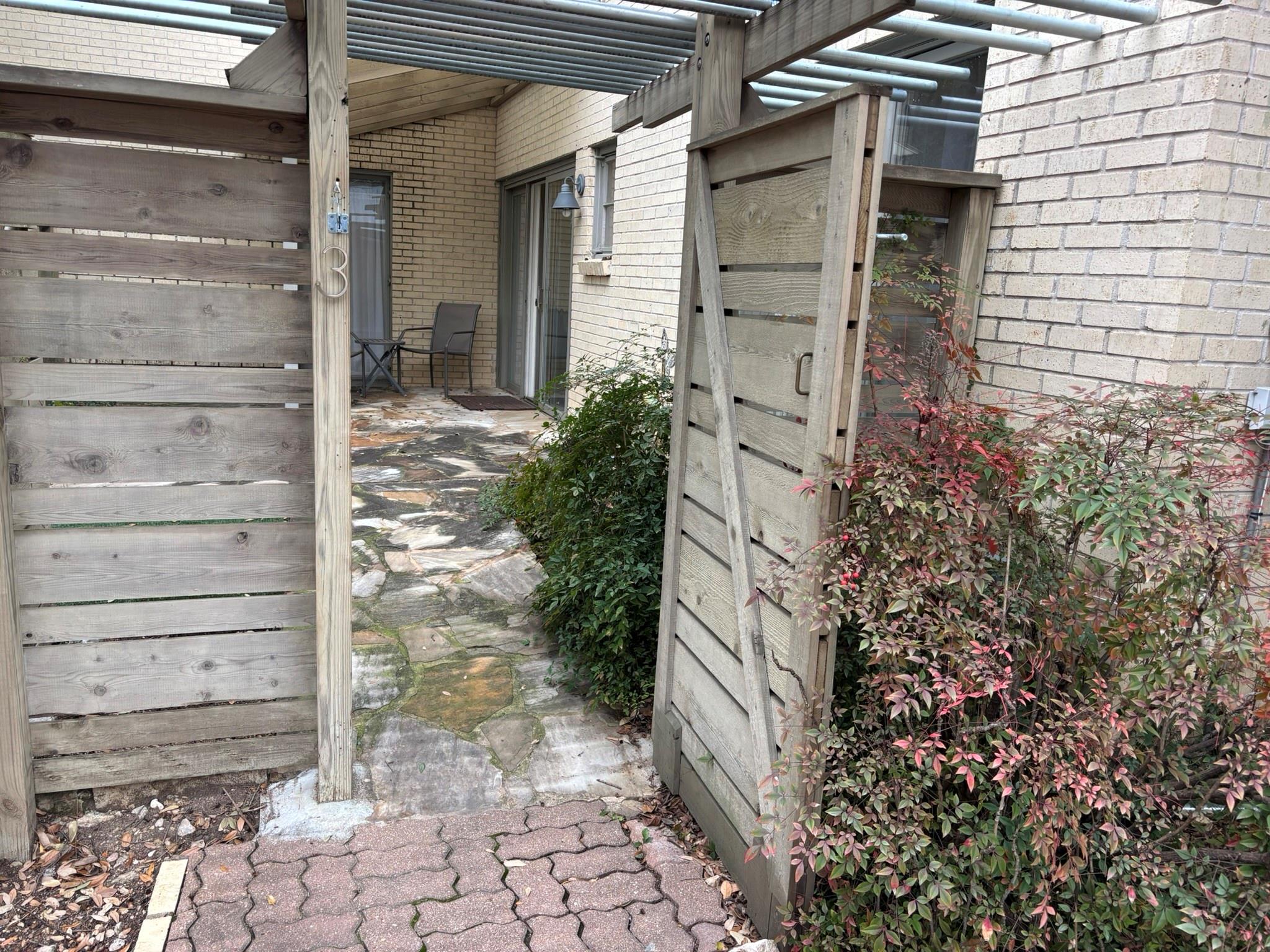1605 Pease Rd # 3, Austin, TX 78703