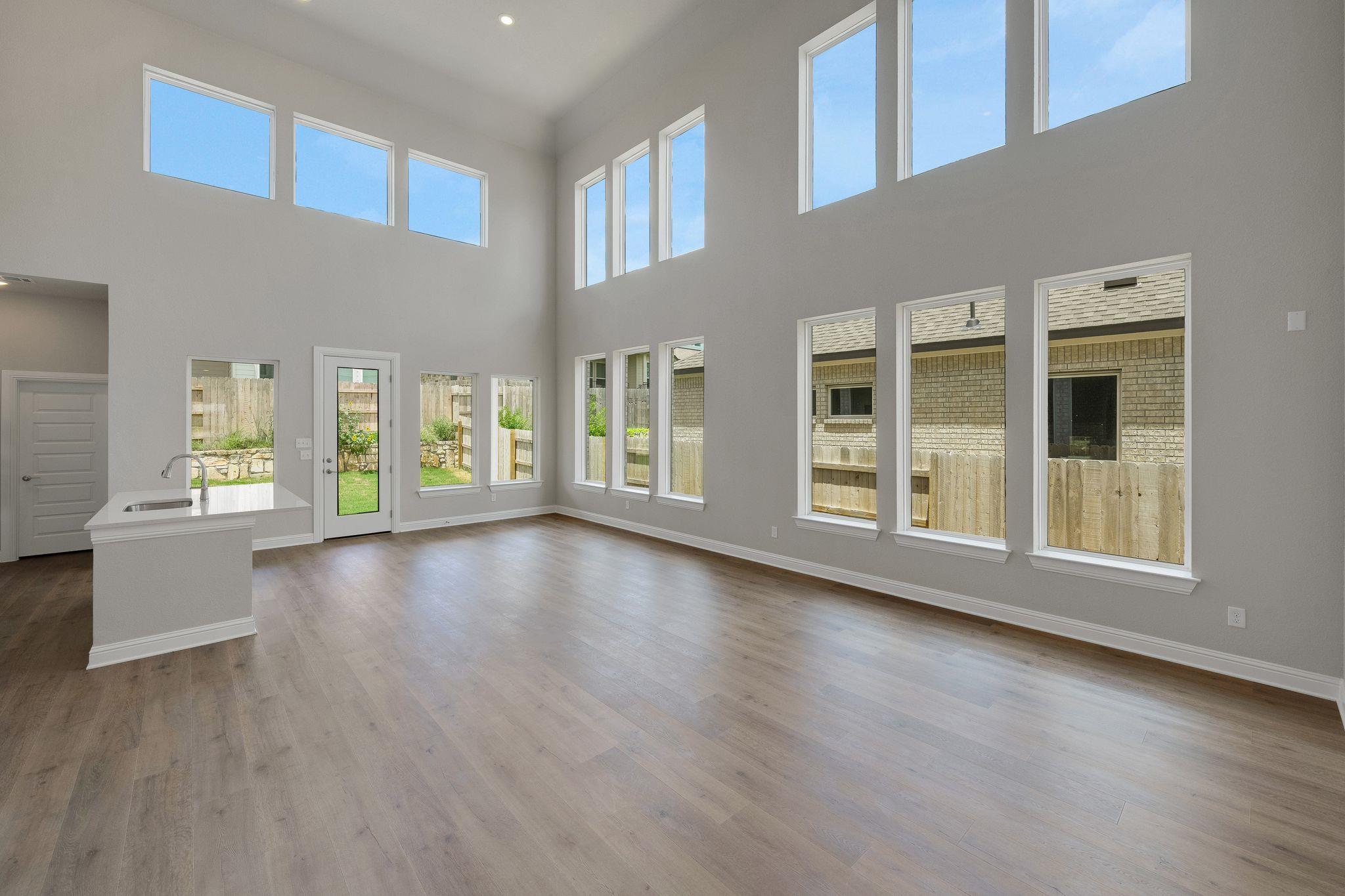 216 Crescent Heights Dr, Georgetown, TX 78628