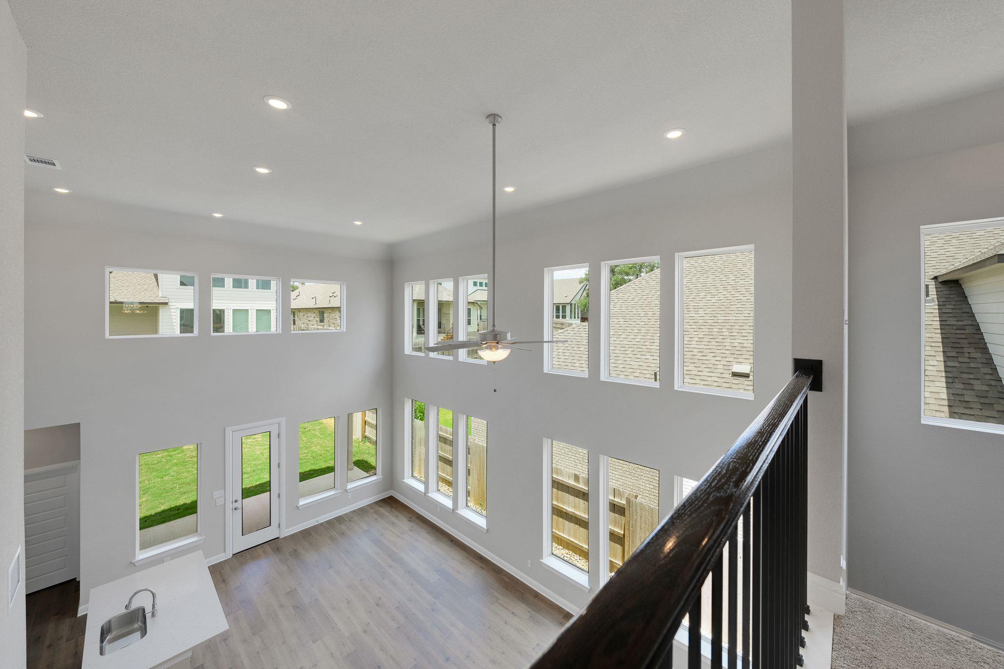 216 Crescent Heights Dr, Georgetown, TX 78628