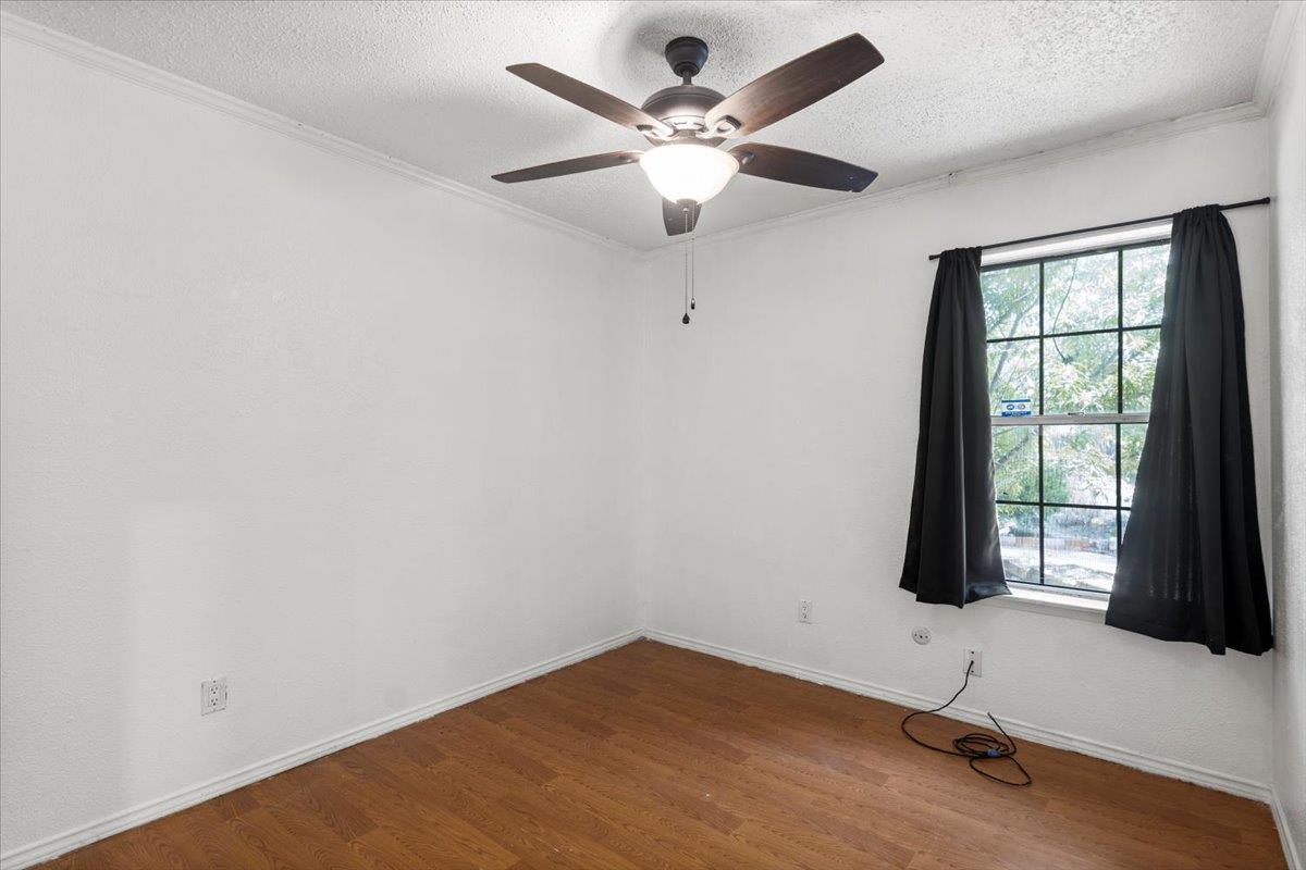 1307 Meadgreen Dr, Austin, TX 78758
