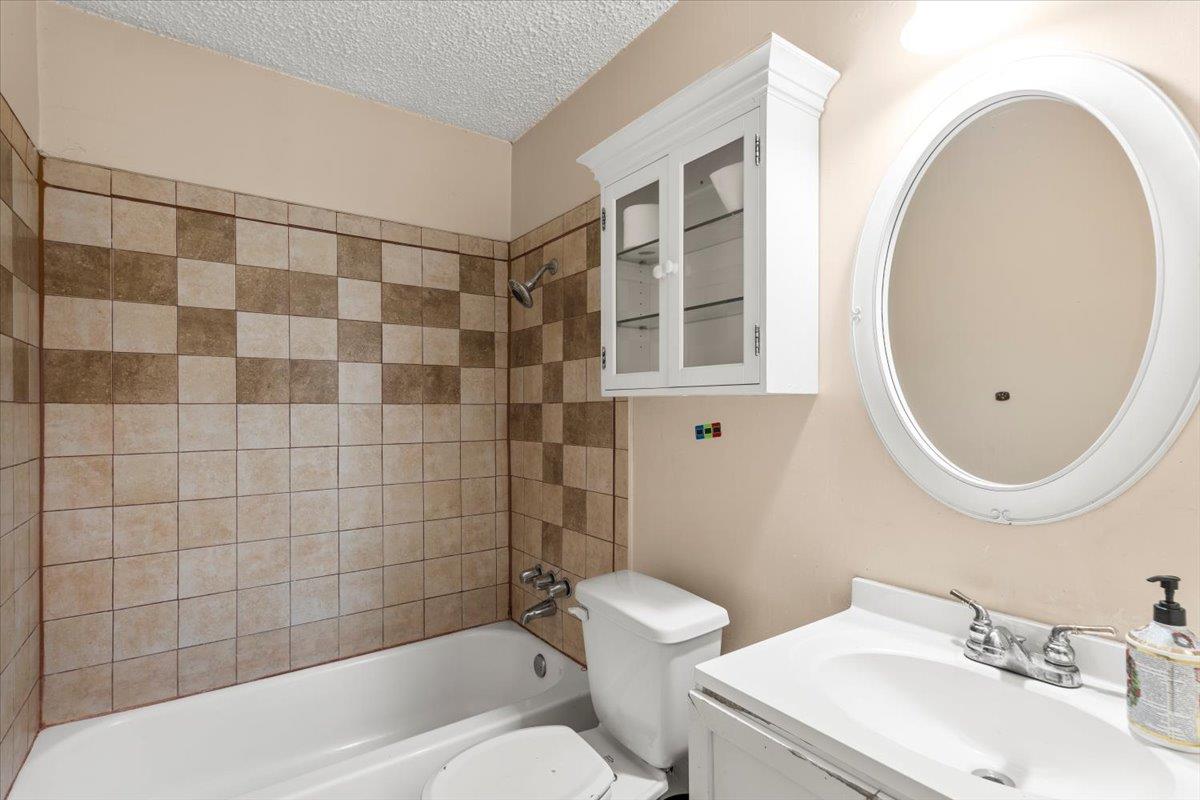 1307 Meadgreen Dr, Austin, TX 78758