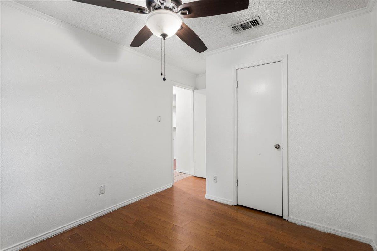 1307 Meadgreen Dr, Austin, TX 78758