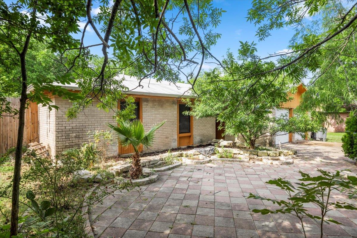 1307 Meadgreen Dr, Austin, TX 78758