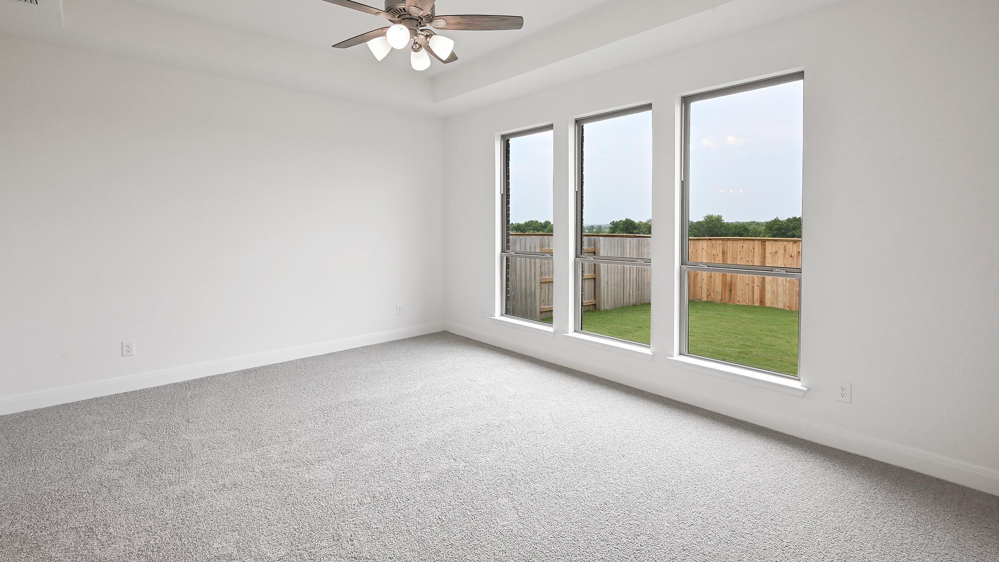 702 Bay Breeze Dr, Kyle, TX 78640