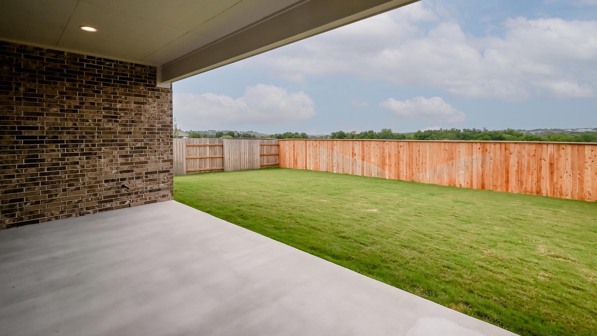 702 Bay Breeze Dr, Kyle, TX 78640