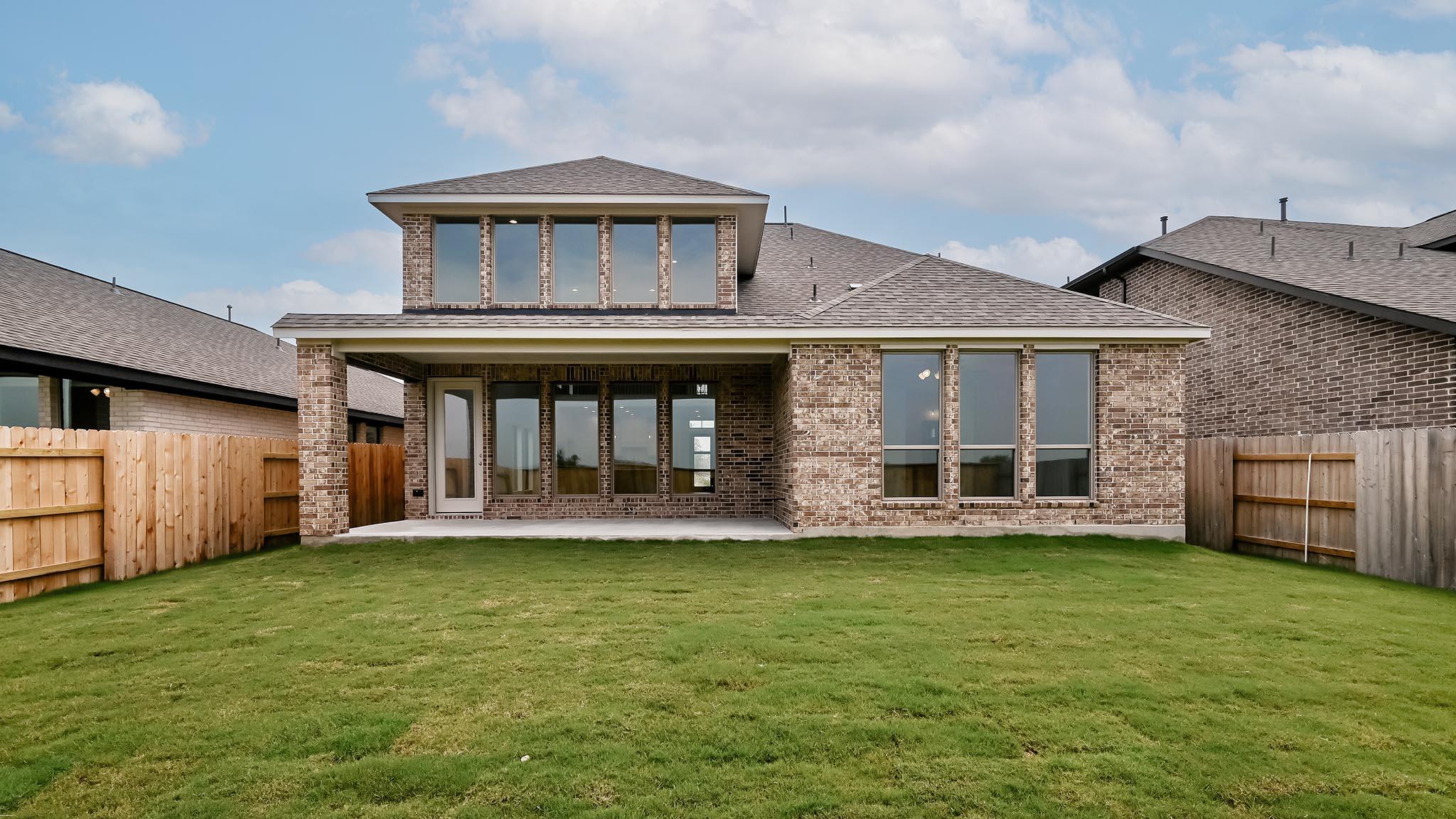 702 Bay Breeze Dr, Kyle, TX 78640